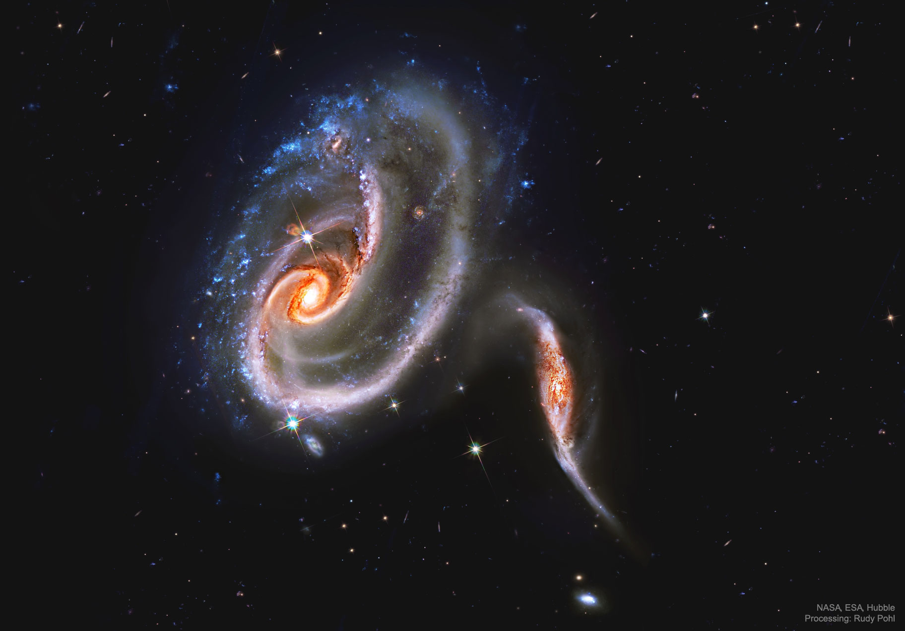 APOD: 2019 November 20 – Arp 273: Battling Galaxies from Hubble