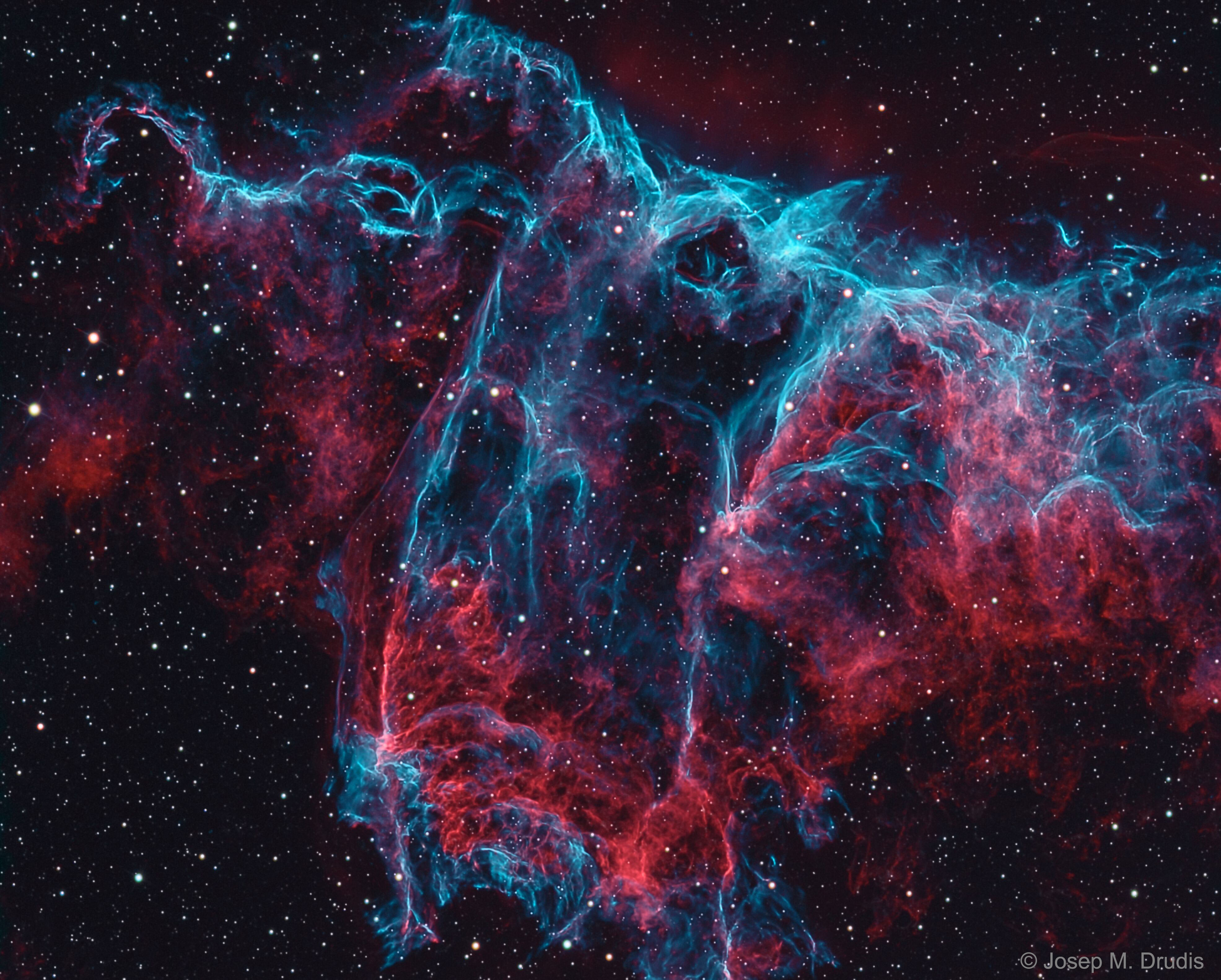 APOD: 2019 November 25 – NGC 6995: The Bat Nebula