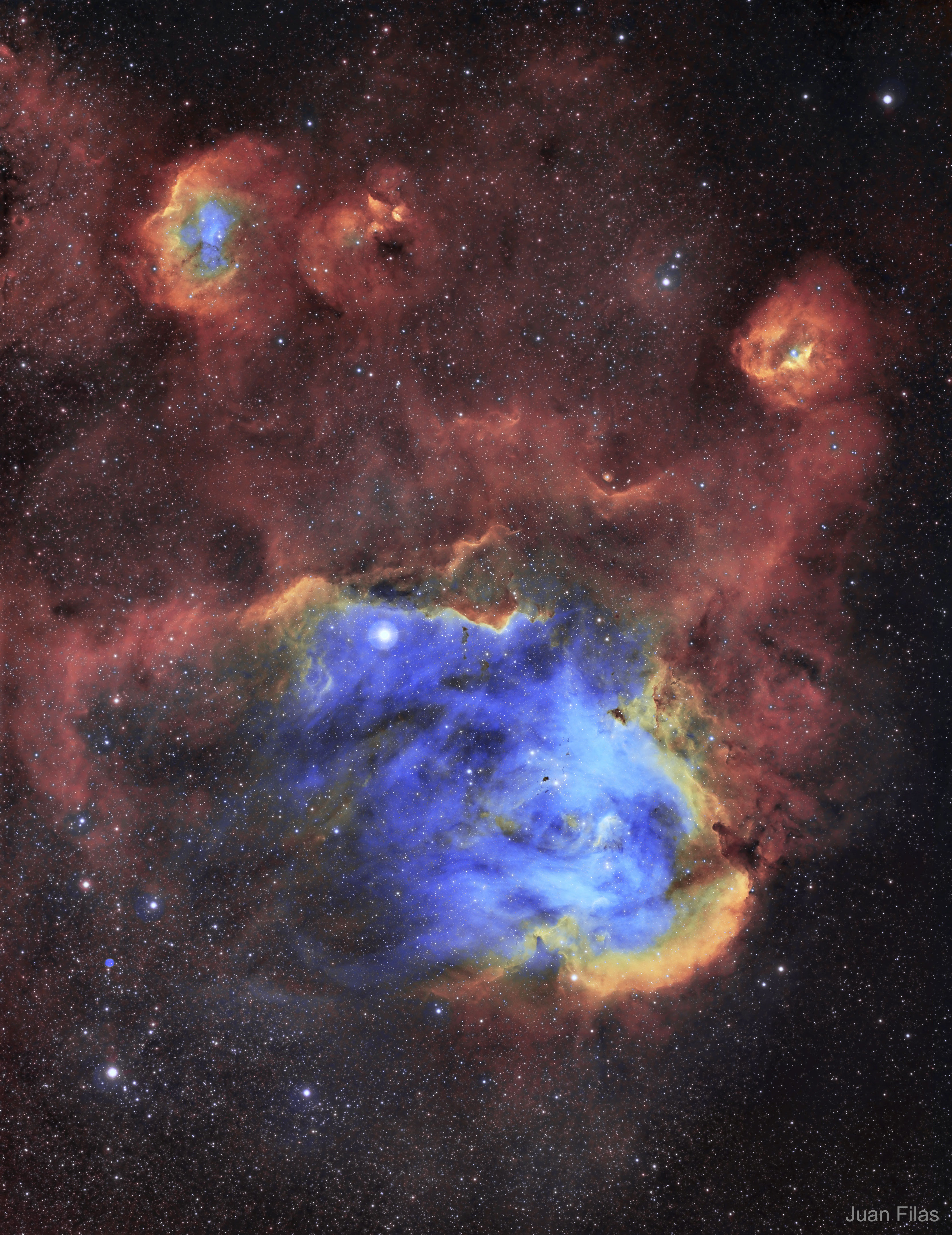 APOD: 2020 April 20 – IC 2944: The Running Chicken Nebula