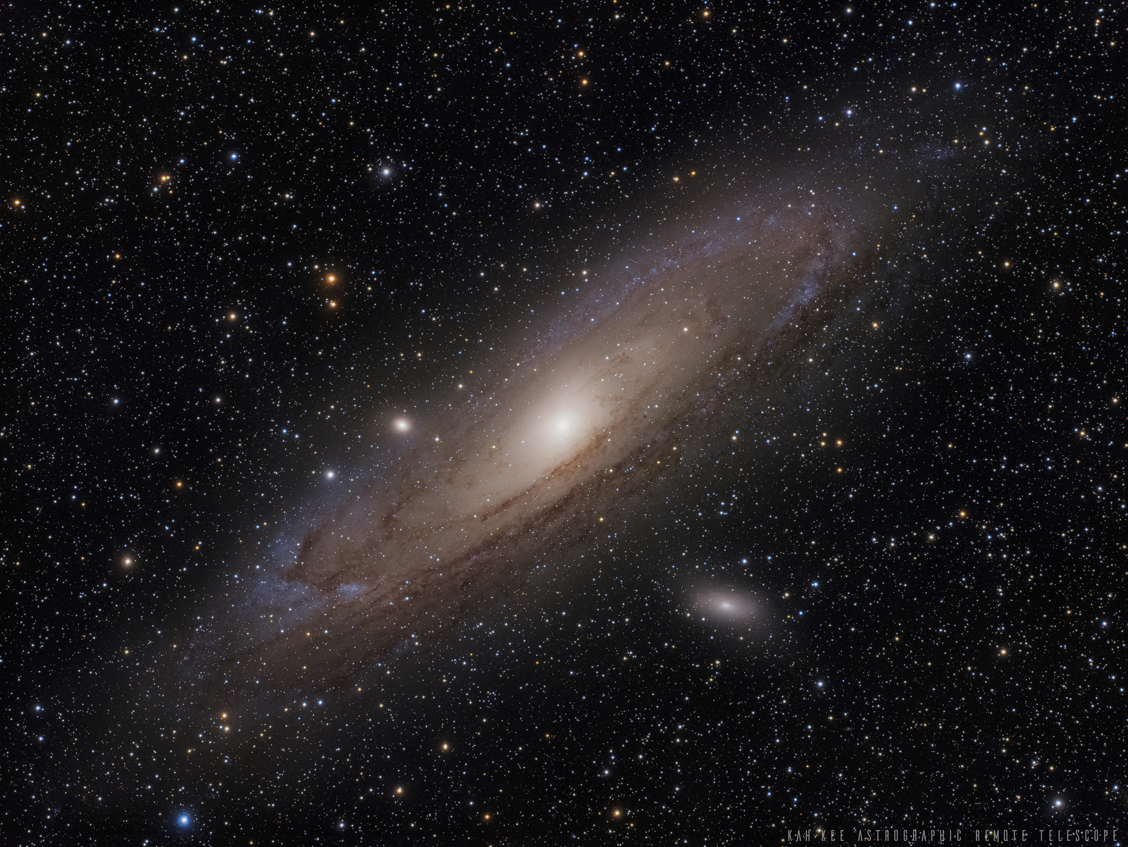 APOD: 2020 April 30 – Andromeda Island Universe