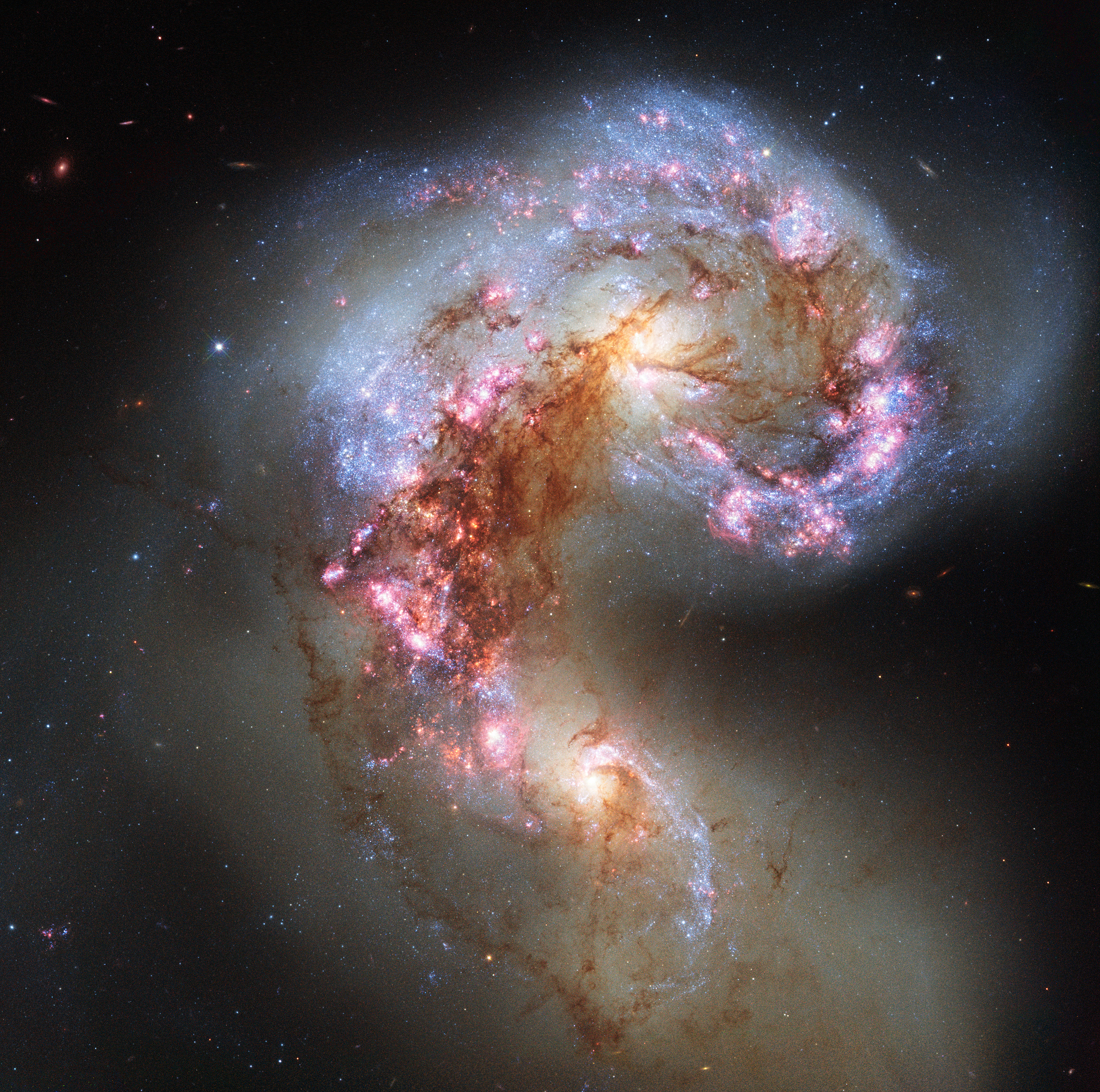 APOD: 2020 December 3 – The Antennae Galaxies in Collision