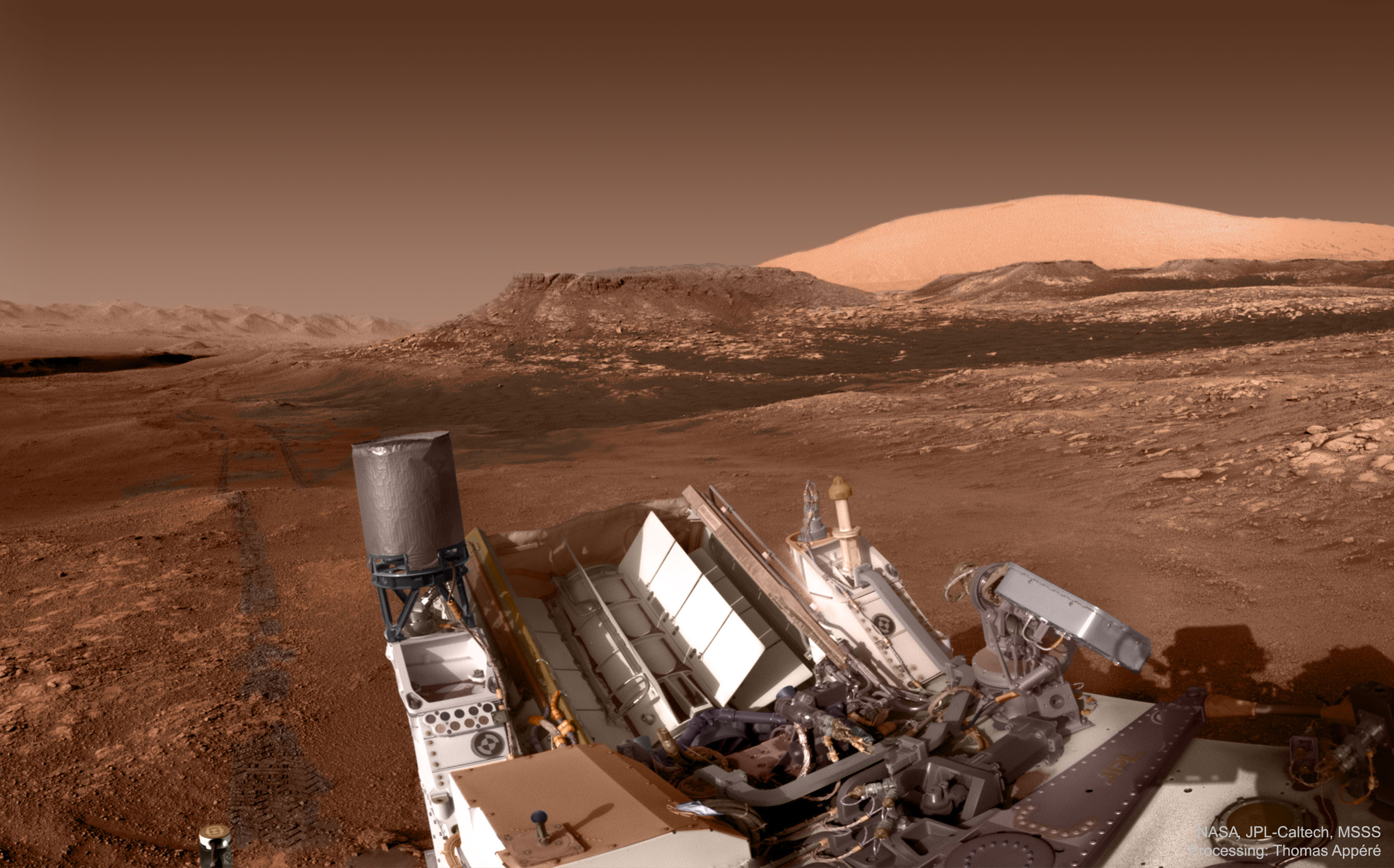 APOD: 2020 January 26 – Hills Ridges and Tracks on Mars