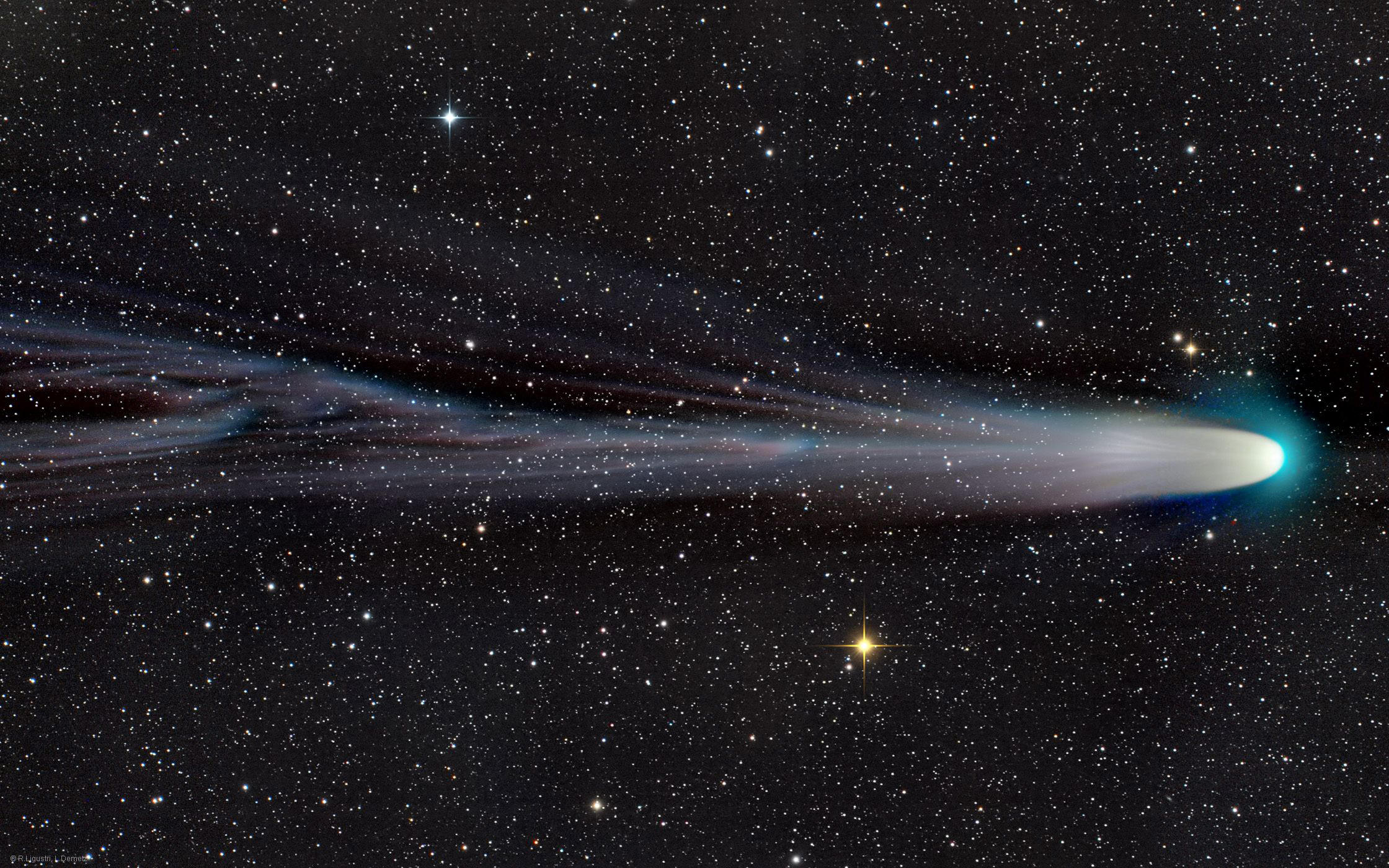 APOD: 2021 December 25 – The Tail of a Christmas Comet