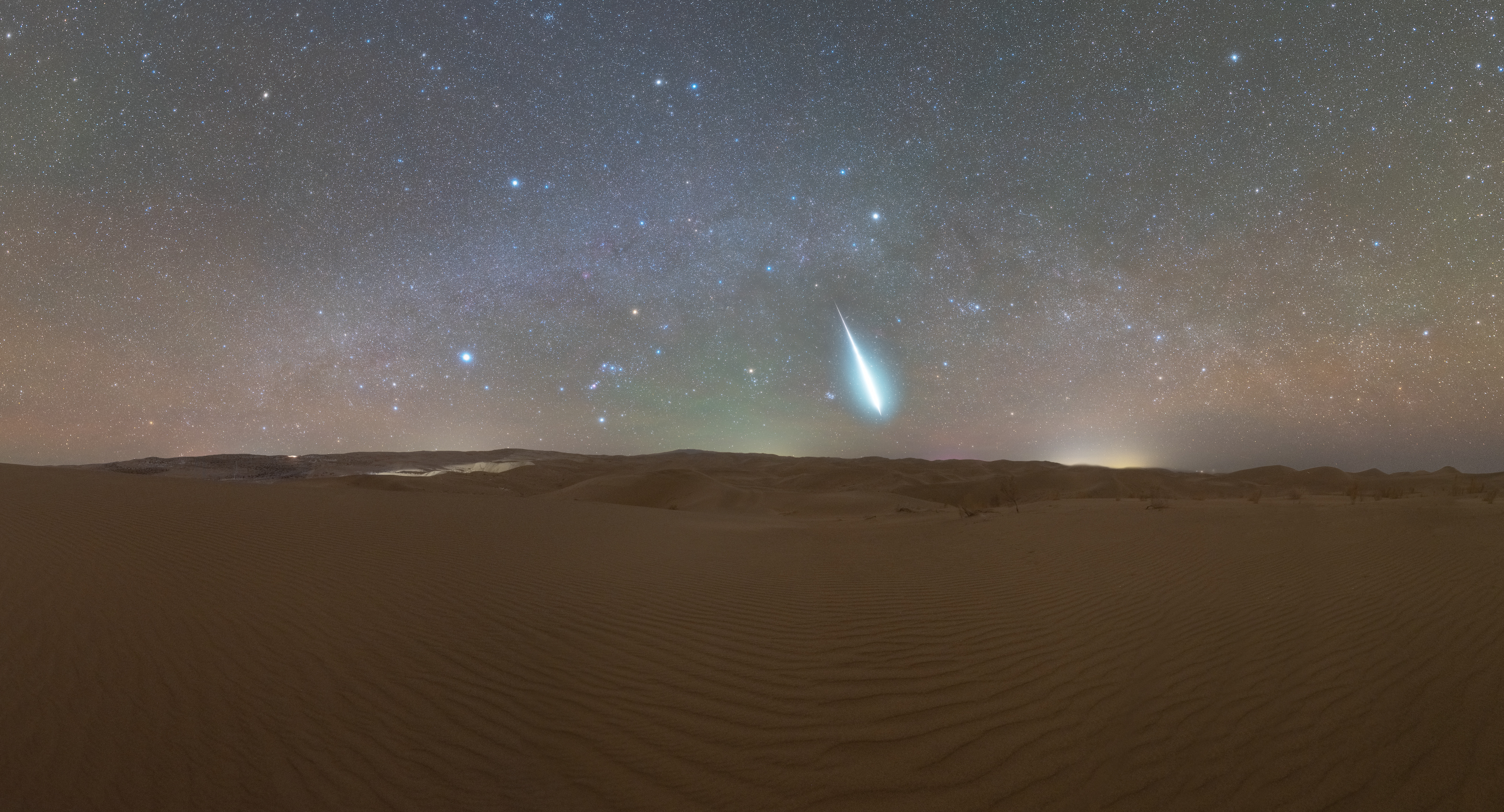 APOD: 2021 December 17 – Gemind of the North