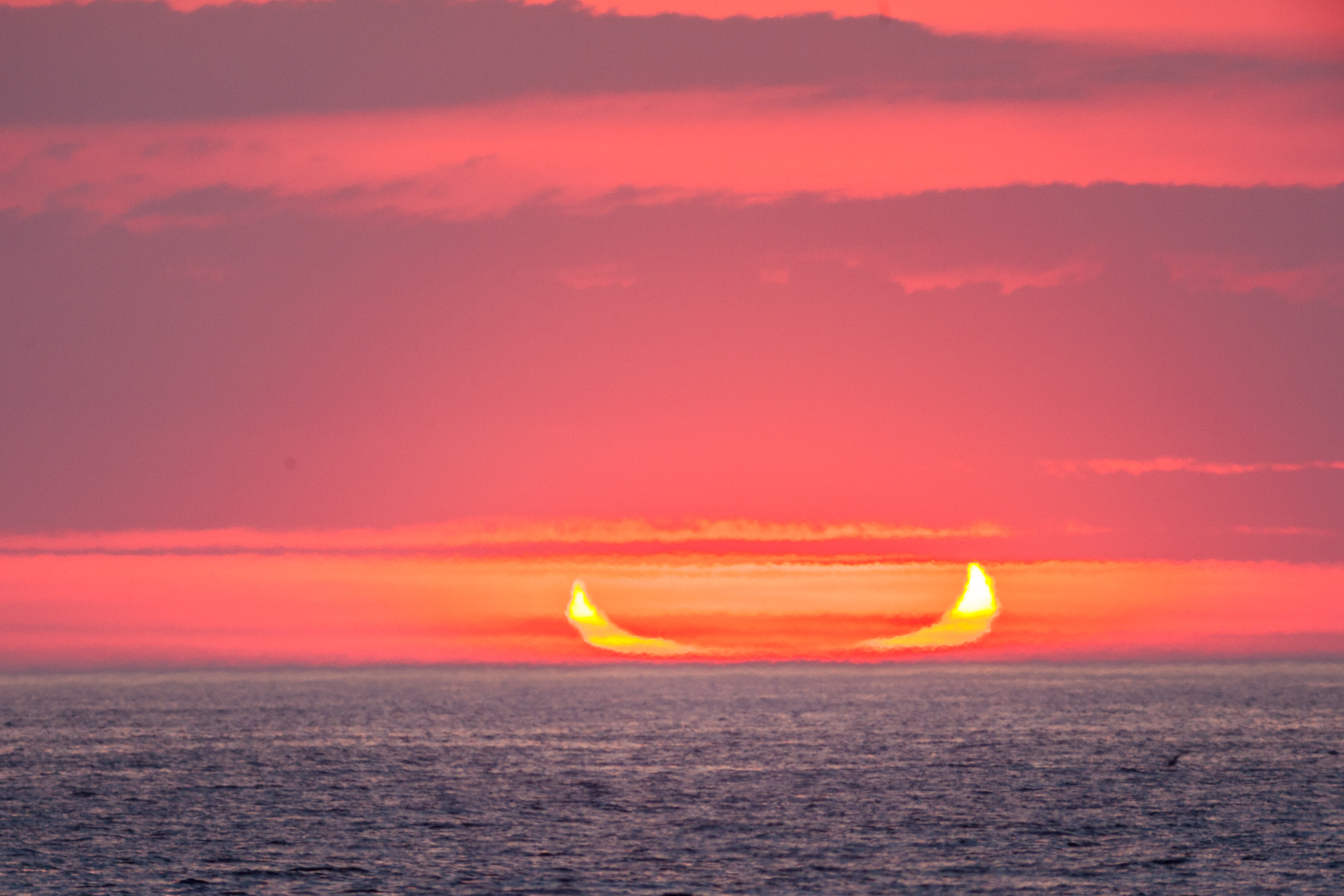 APOD: 2021 June 18 – Devil Horns from a Ring of Fire
