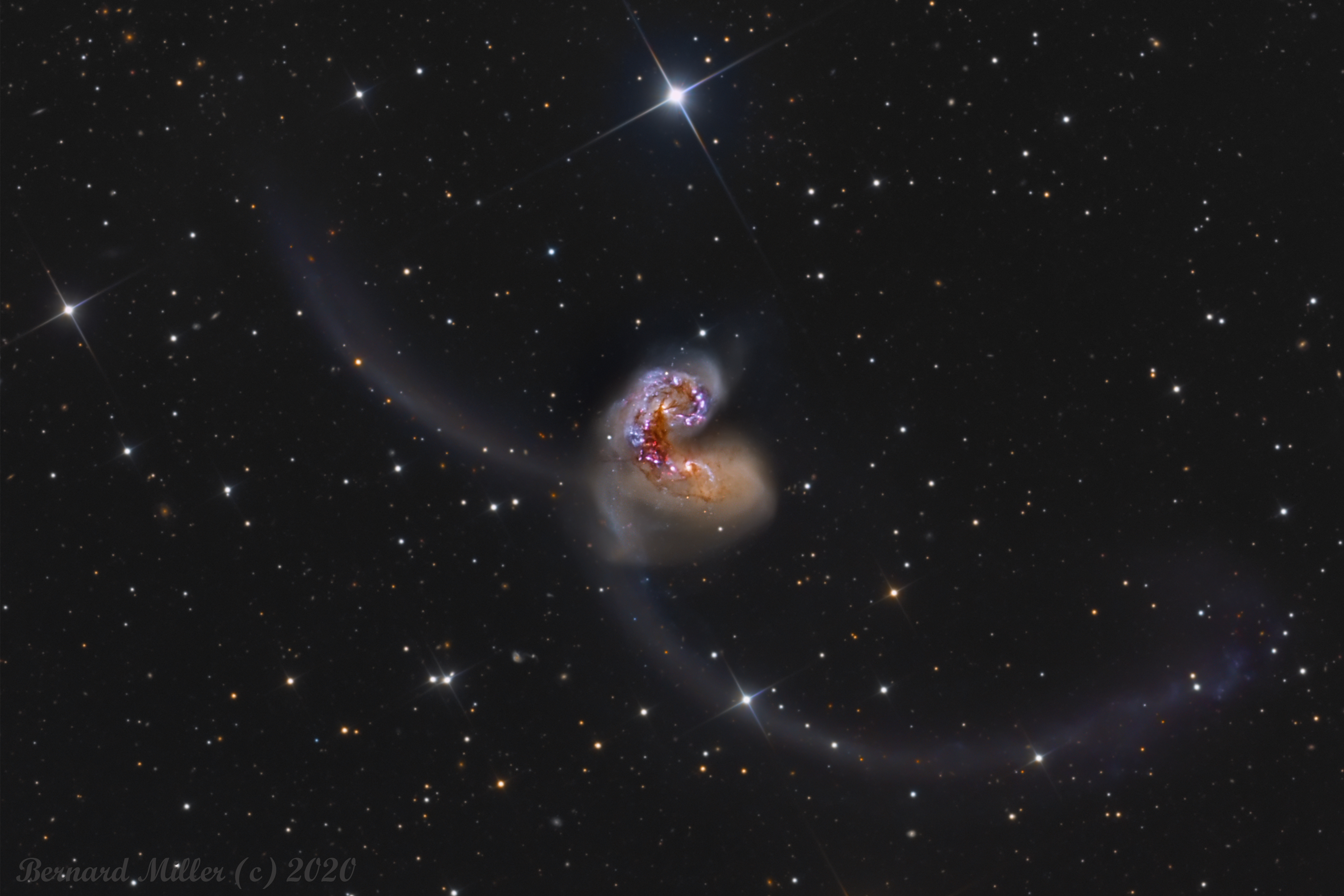 APOD: 2021 March 27 – Exploring the Antennae