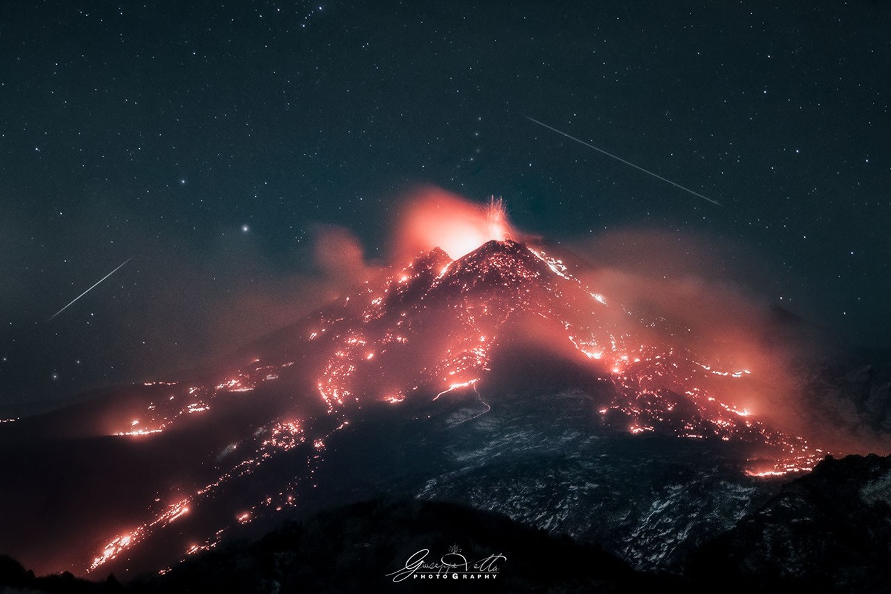 Stars over an Erupting Volcano — APOD for 2021-03-03