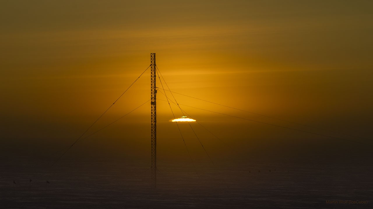 Sunrise at the South Pole — APOD for 2021-10-05