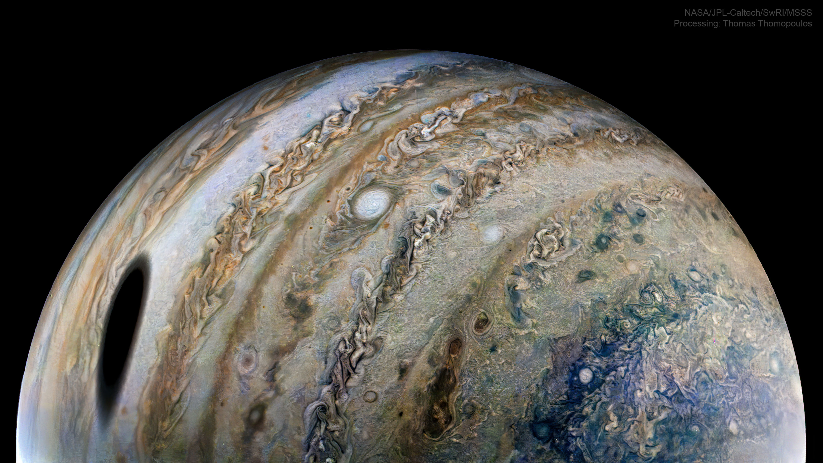 APOD: 2022 April 27 – Moon Shadow on Jupiter
