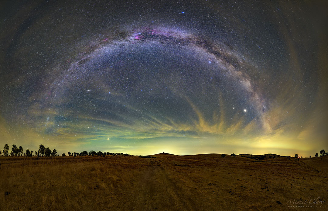 APOD: 2022 April 18 – Stars and Planets over Portugal