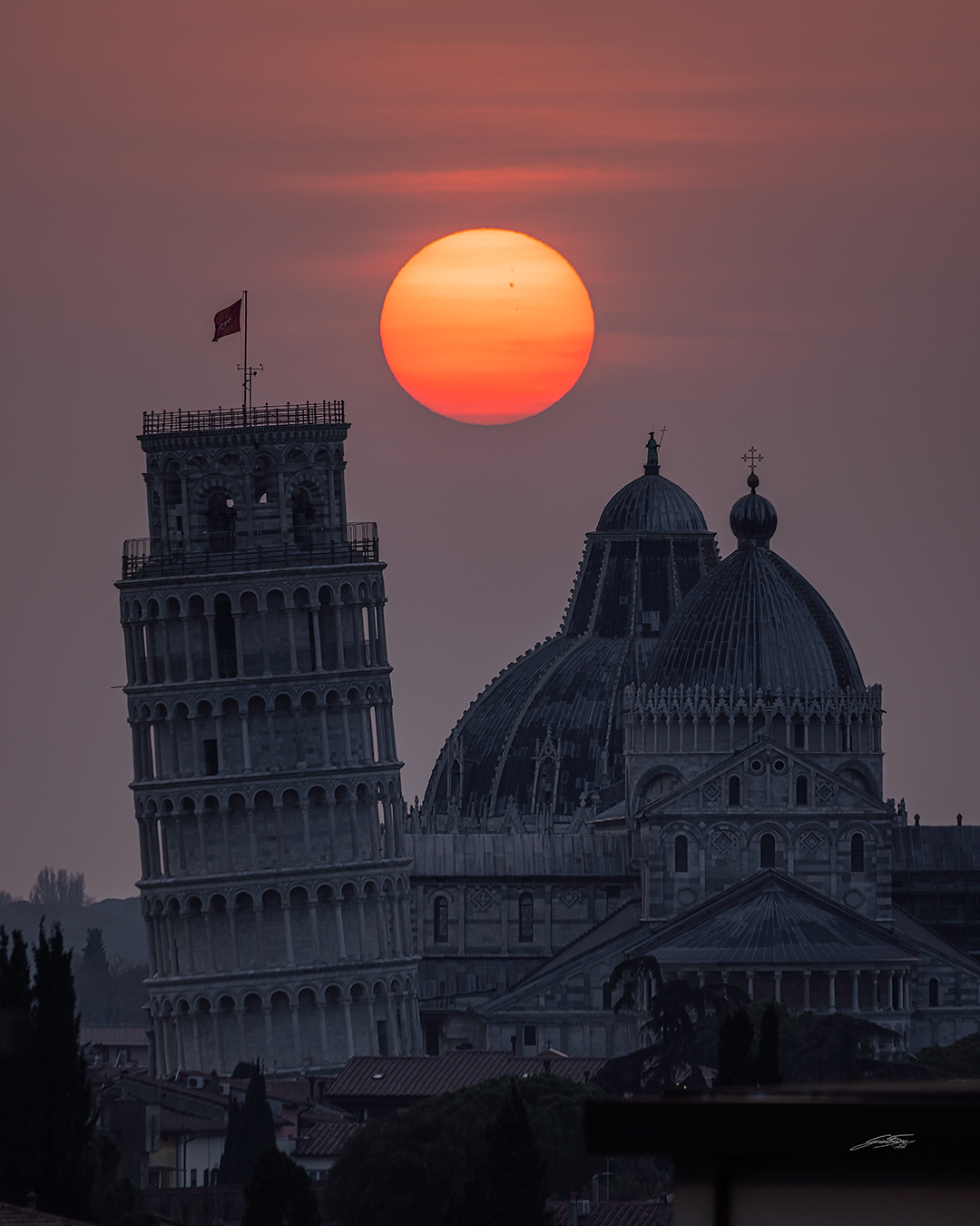 APOD: 2022 April 1 – Leaning Tower, Active Sun