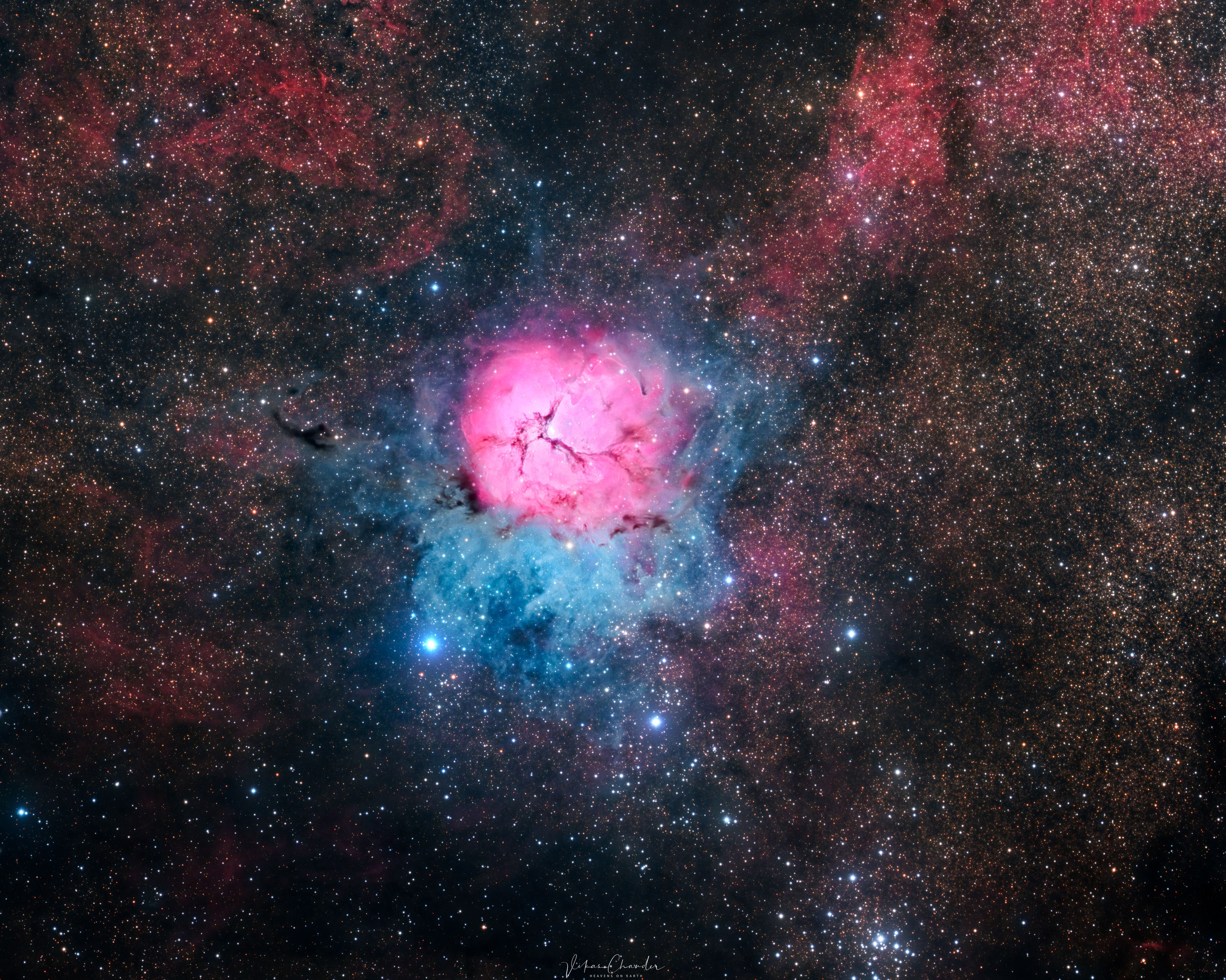 APOD: 2022 August 5 – A Beautiful Trifid