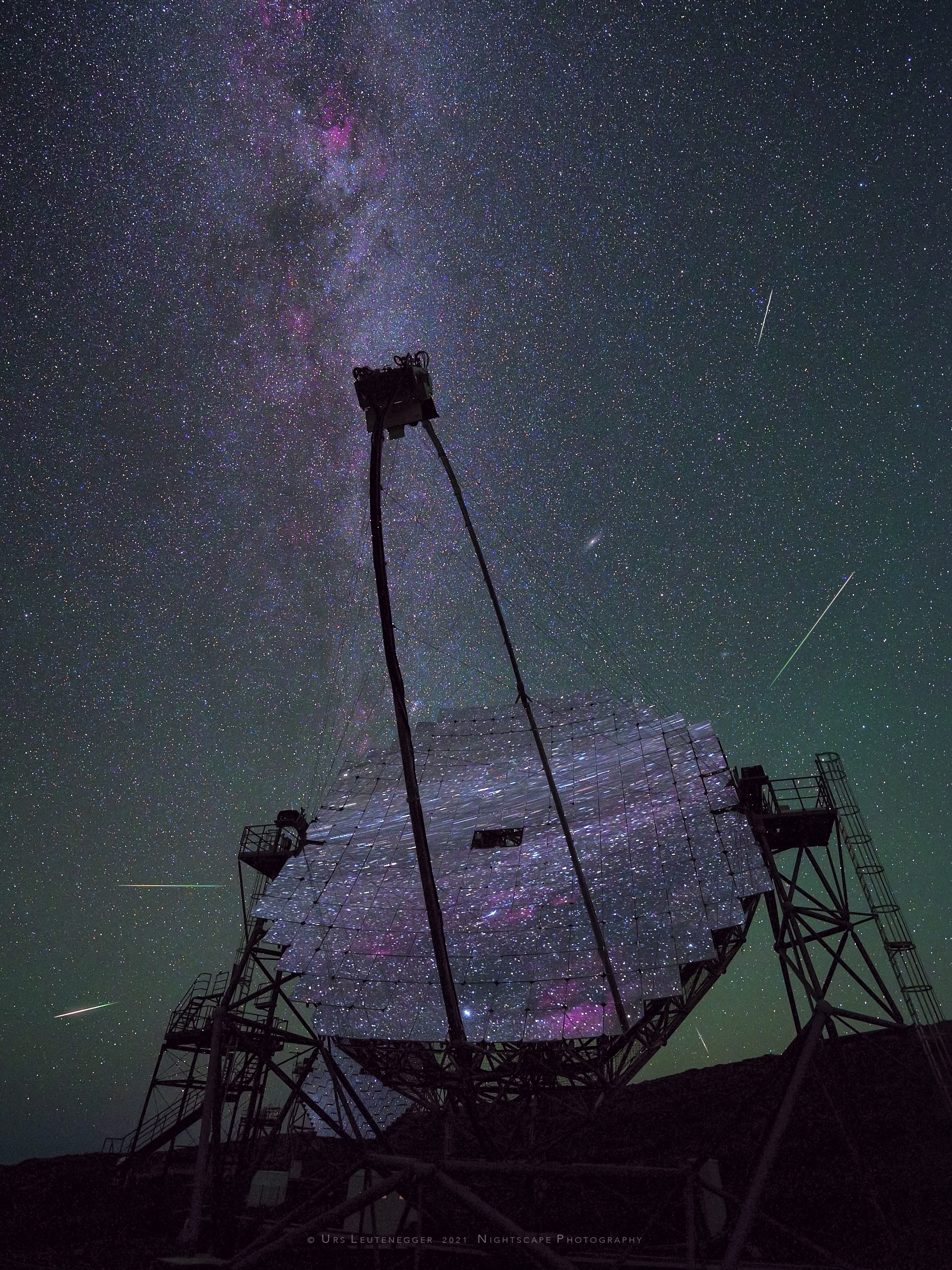 APOD: 2022 August 11 – Perseids and MAGIC