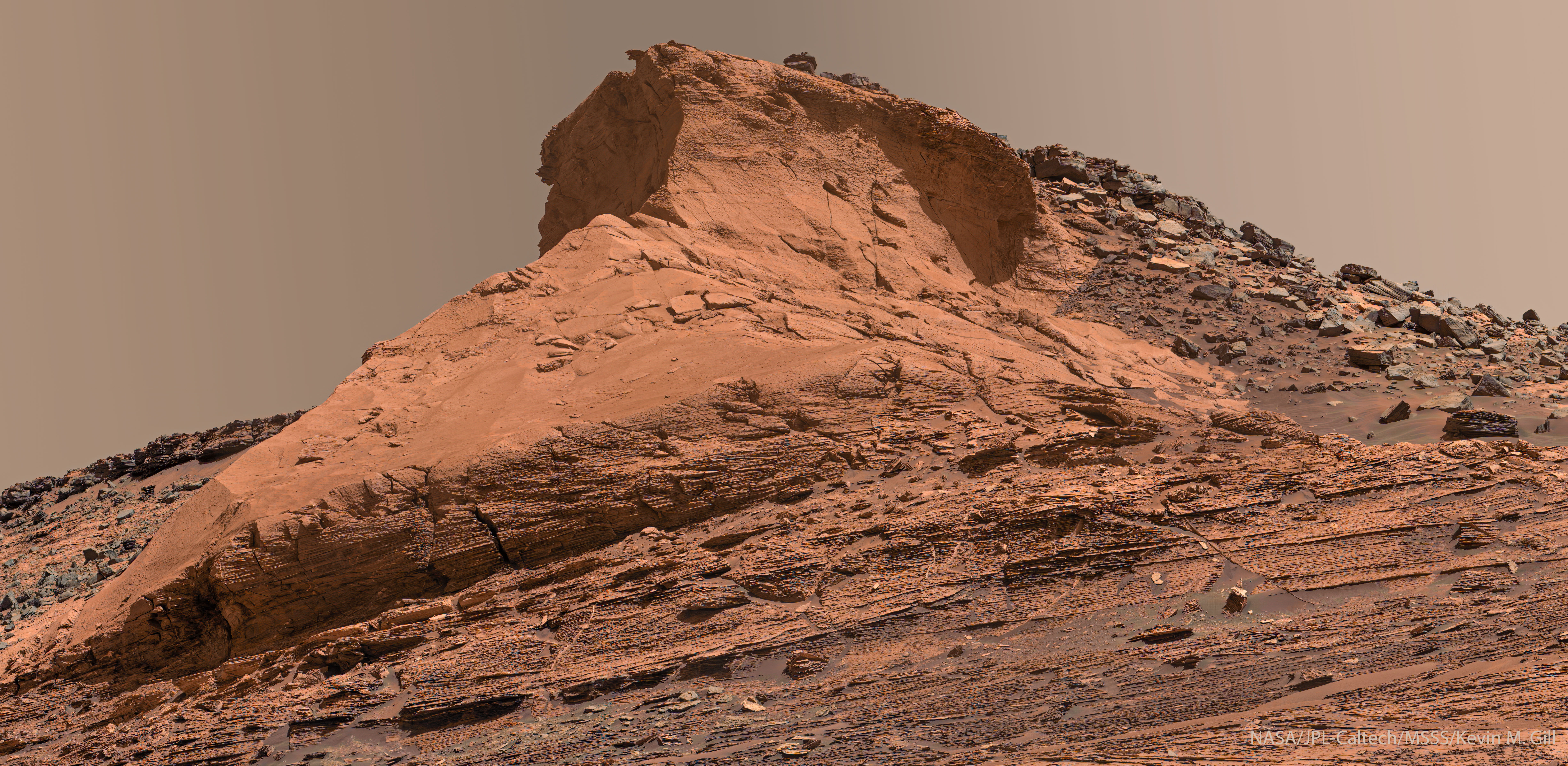 APOD: 2022 August 31 – Siccar Point on Mars