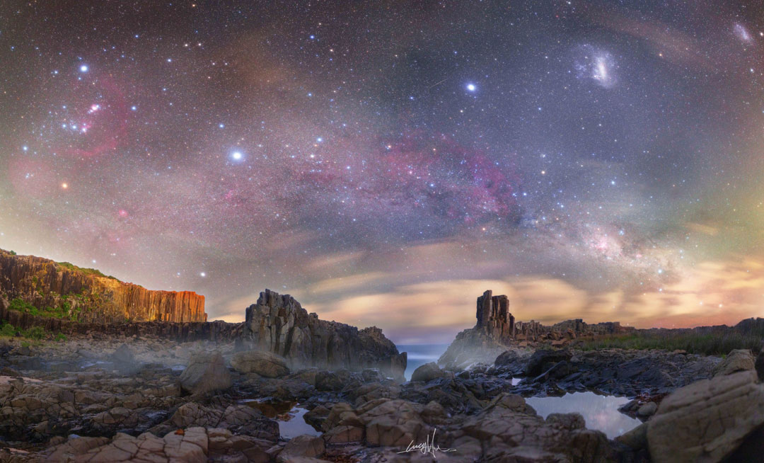 APOD: 2022 January 18 – From Orion to the Southern Cross