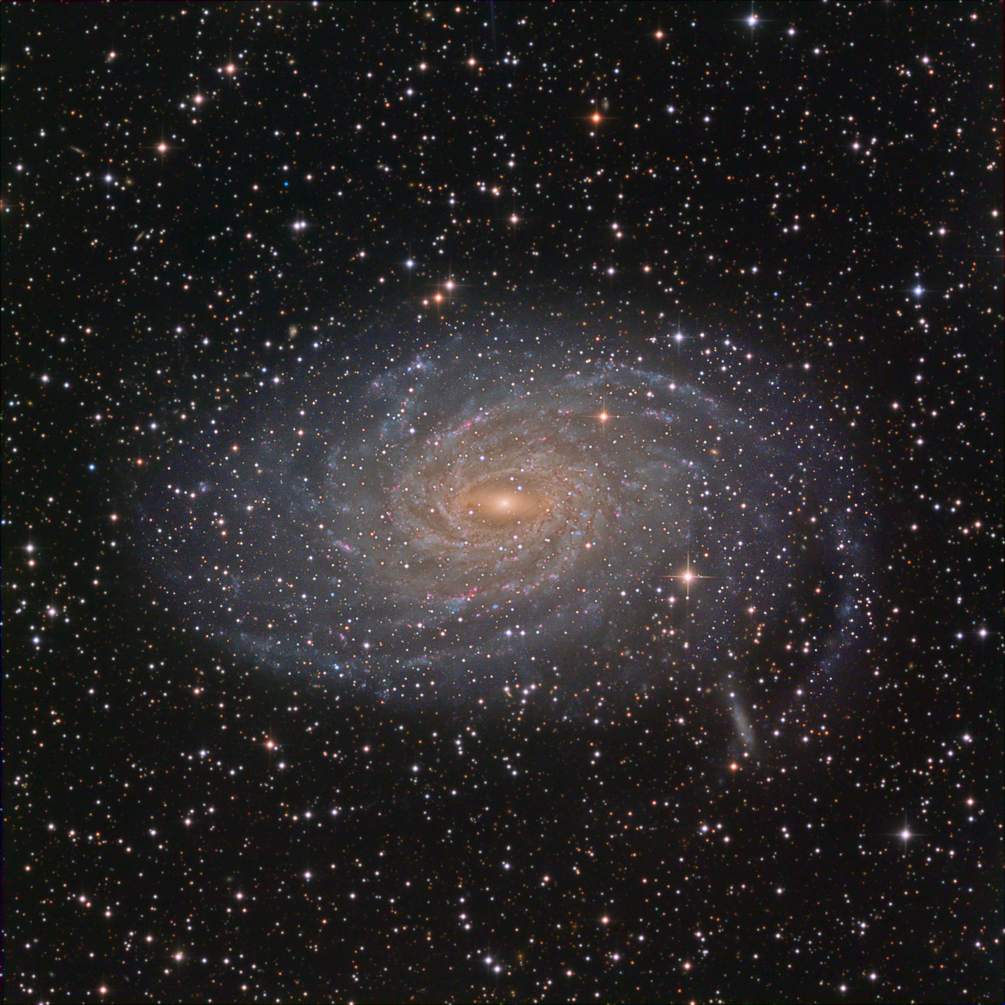 APOD: 2022 June 23 – Spiral Galaxy NGC 6744