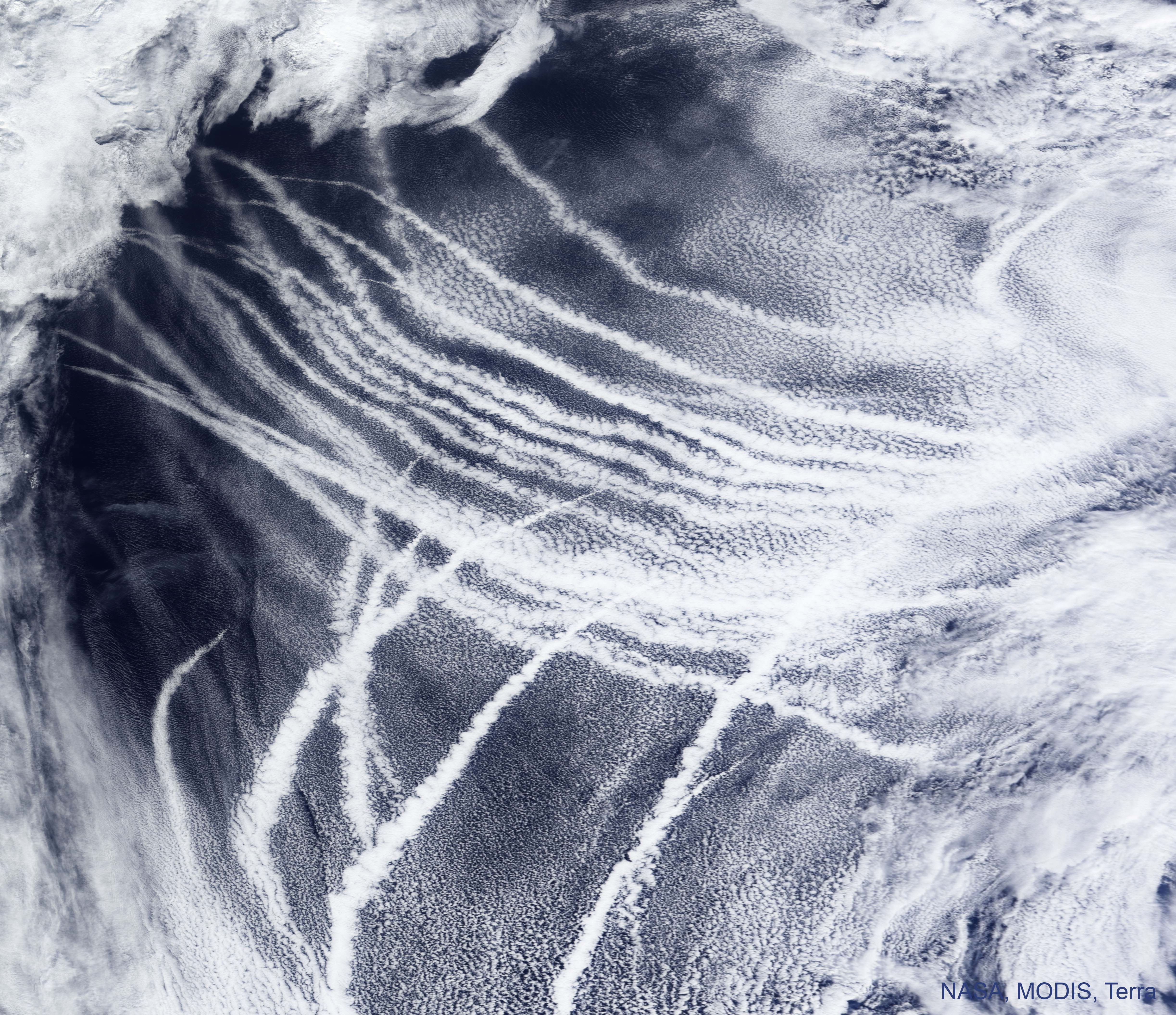 APOD: 2022 June 8 – Ship Tracks over the Pacific Ocean