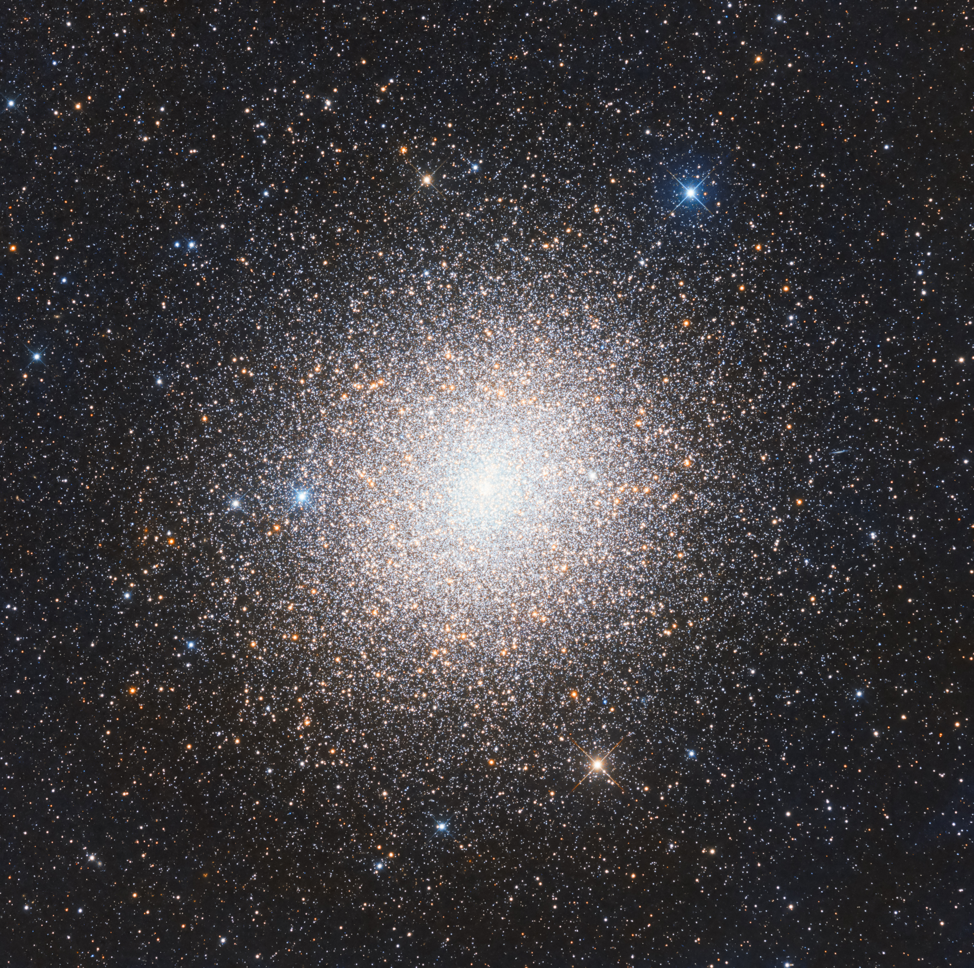 APOD: 2022 March 10 – Globular Star Cluster 47 Tuc
