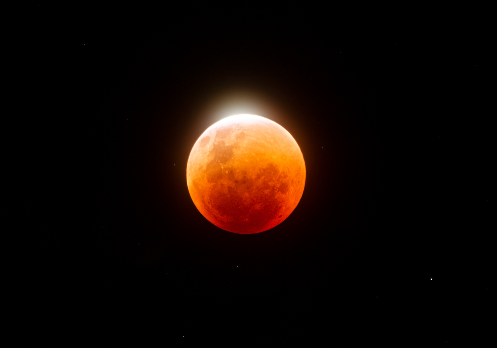 APOD: 2022 May 18 – A Jewel on the Flower Moon