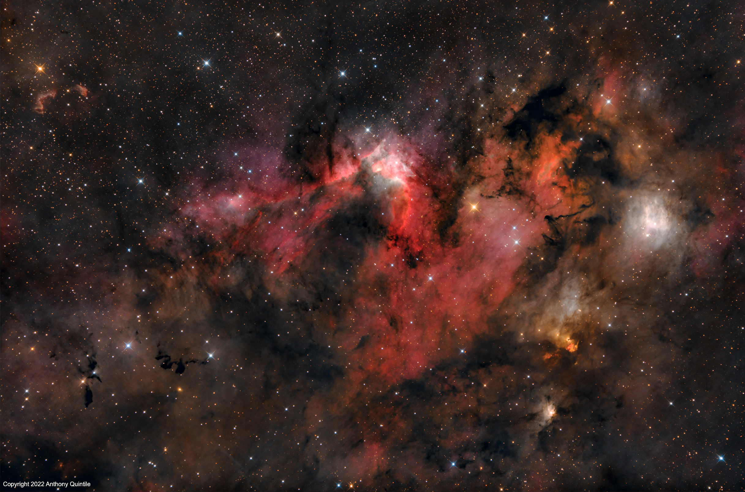 APOD: 2022 November 30 – The Light, the Dark, and the Dusty