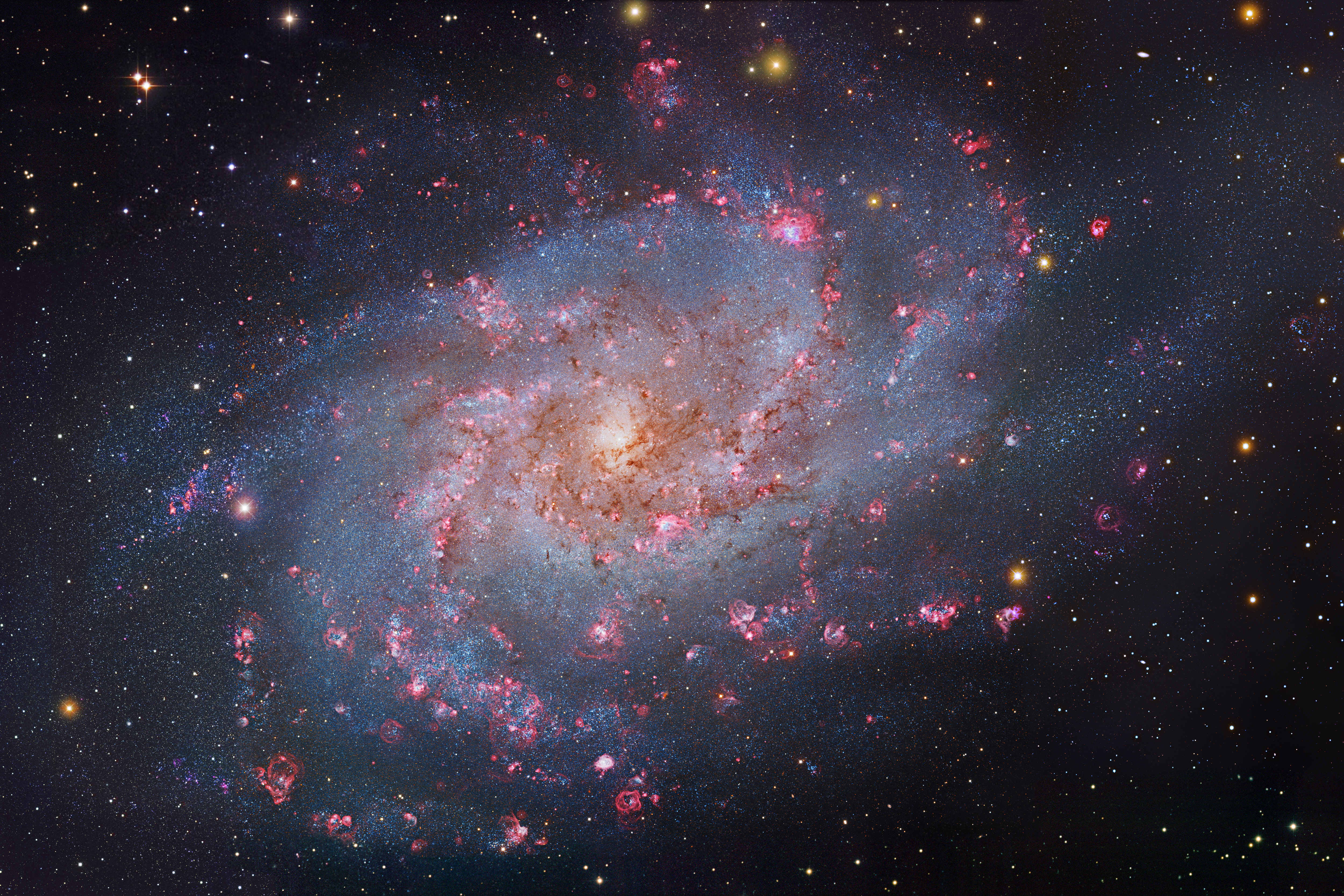 APOD: 2022 November 3 – M33: The Triangulum Galaxy
