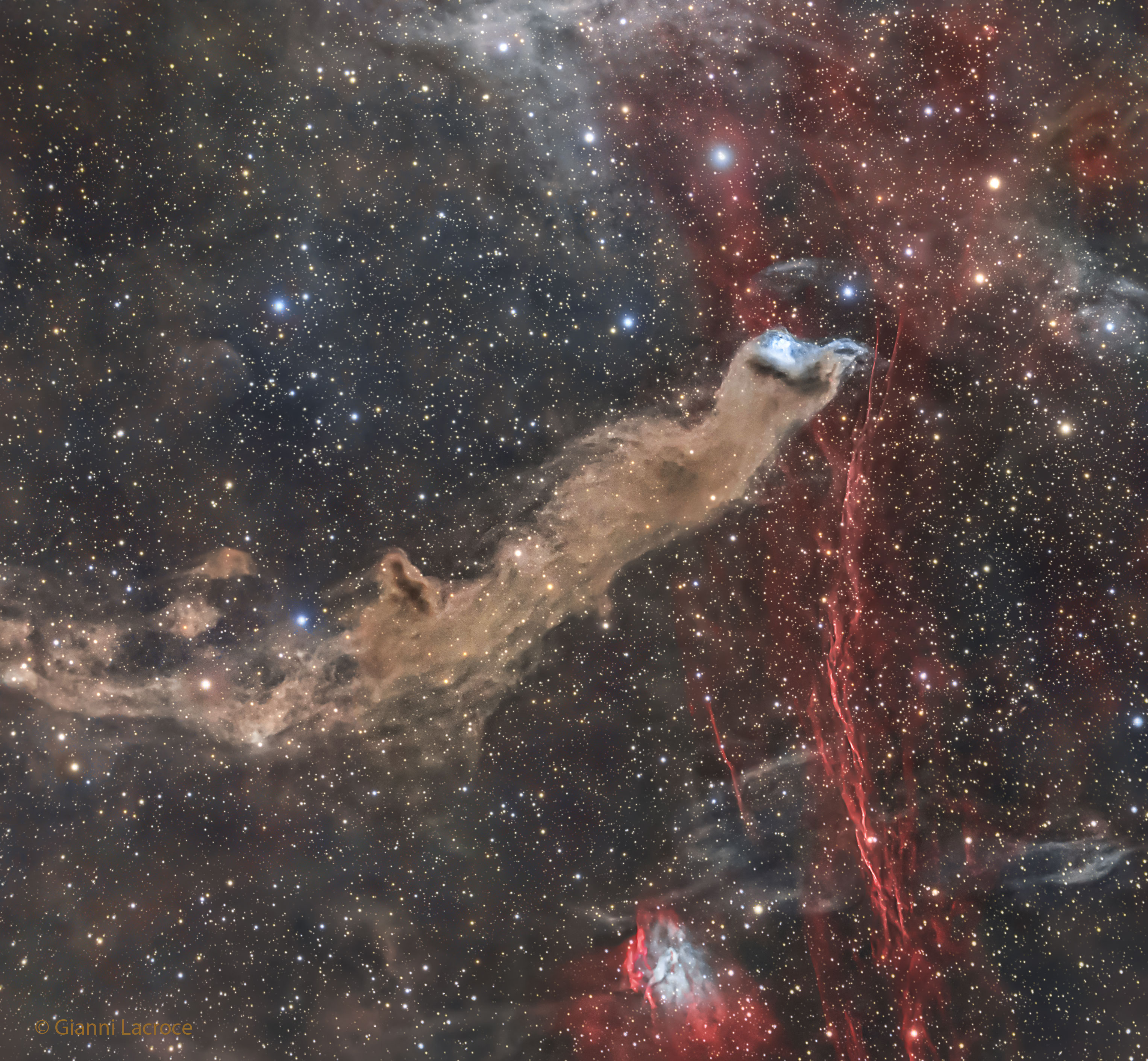 APOD: 2022 November 15 – Wolf’s Cave Nebula