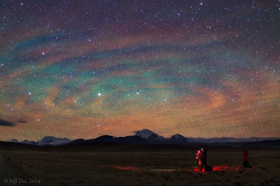 Airglow Ripples over Tibet — APOD for 2022-11-20