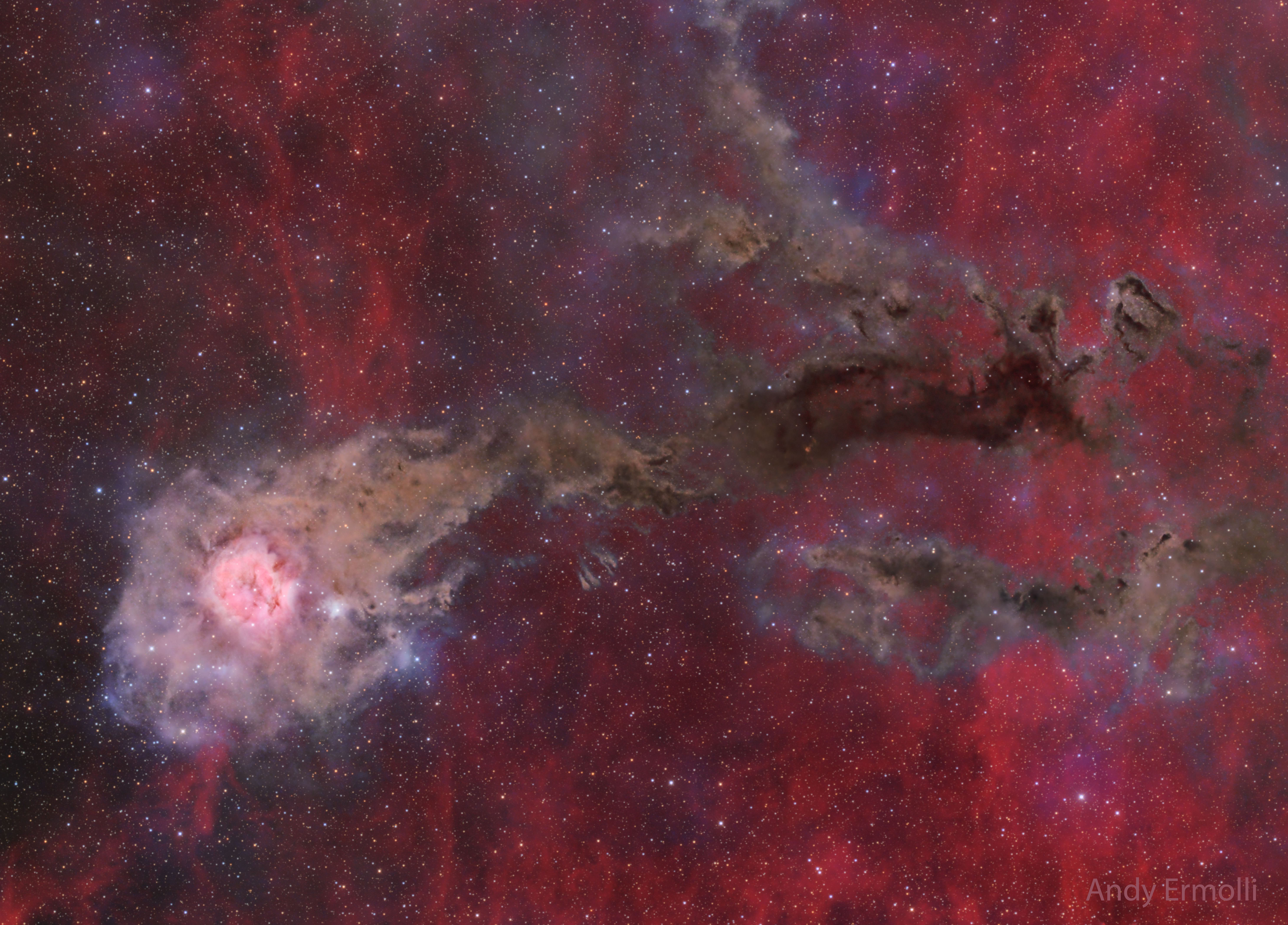 APOD: 2022 October 26 – Cocoon Nebula Wide Field