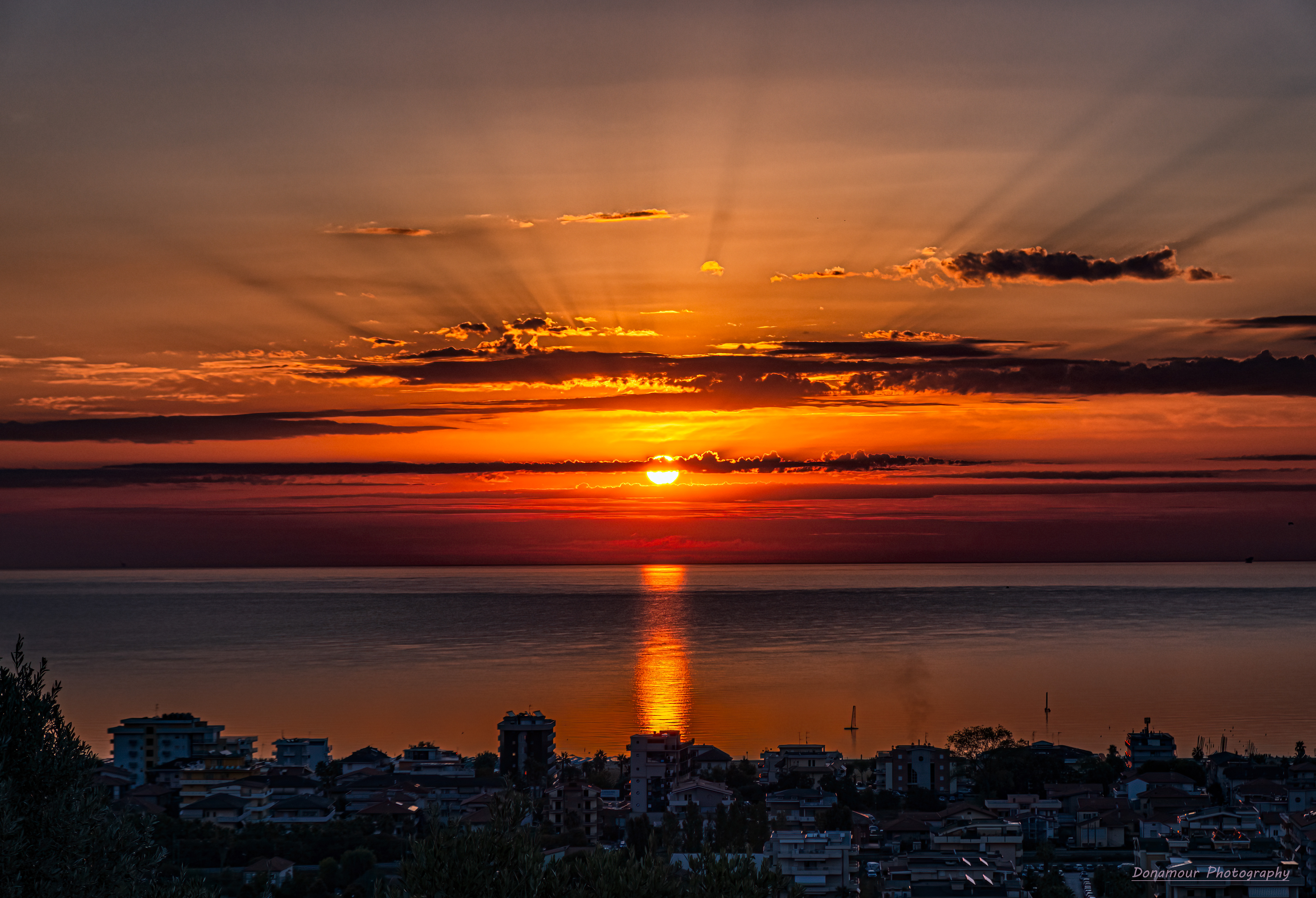 APOD: 2022 September 24 – September Sunrise Shadows