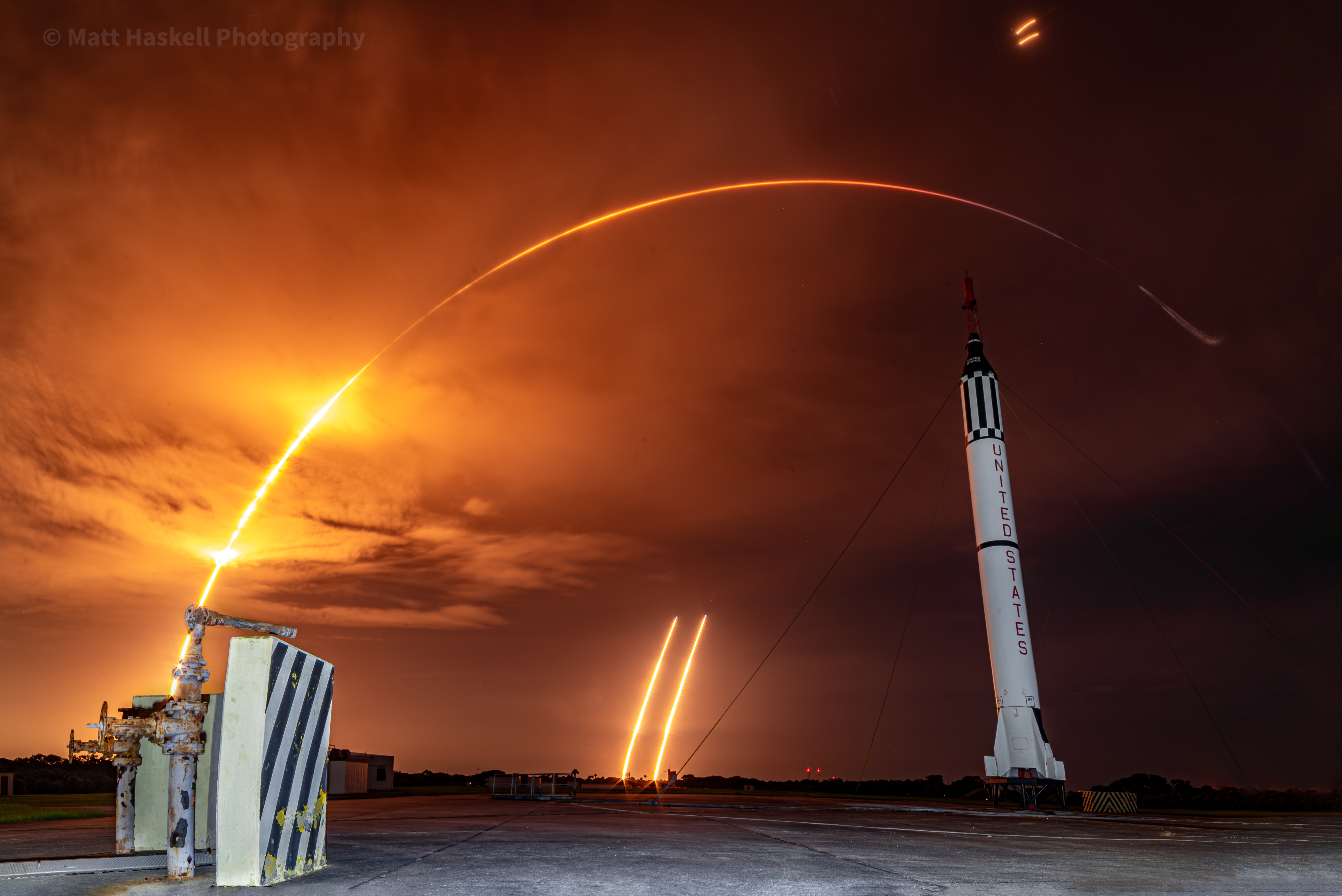APOD: 2023 August 3 – The Falcon and the Redstone