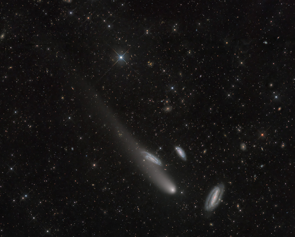 APOD: 2023 December 21 – Three Galaxies and a Comet