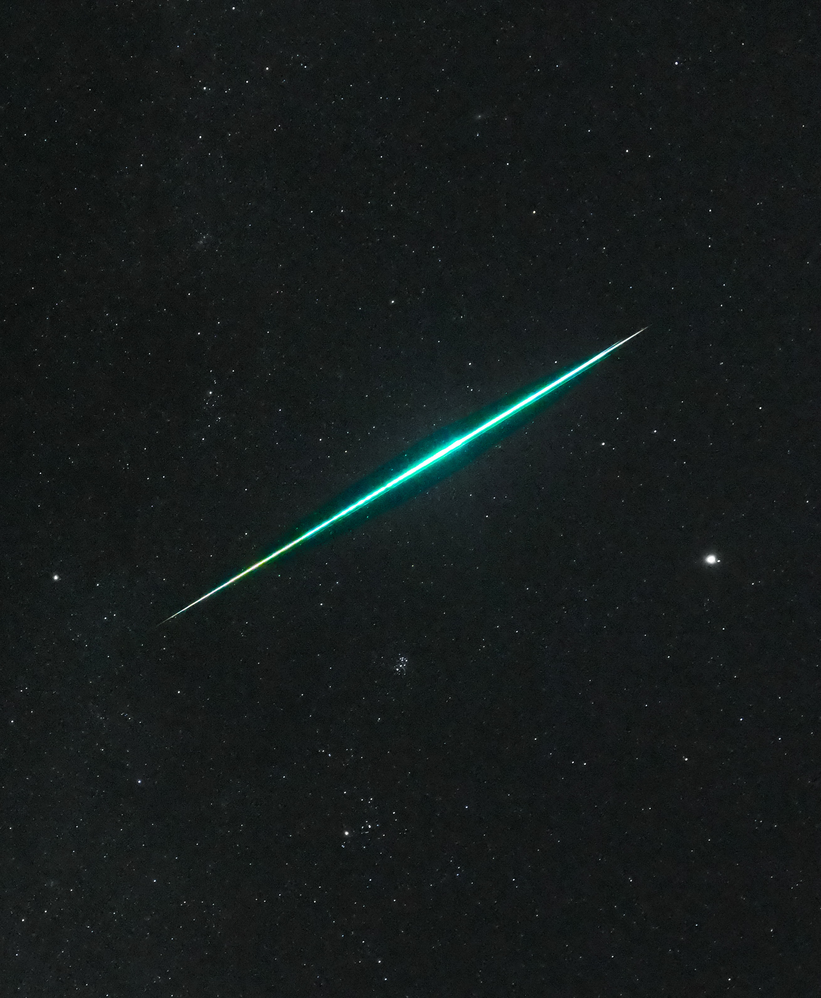 APOD: 2023 December 28 – Jupiter and the Geminid