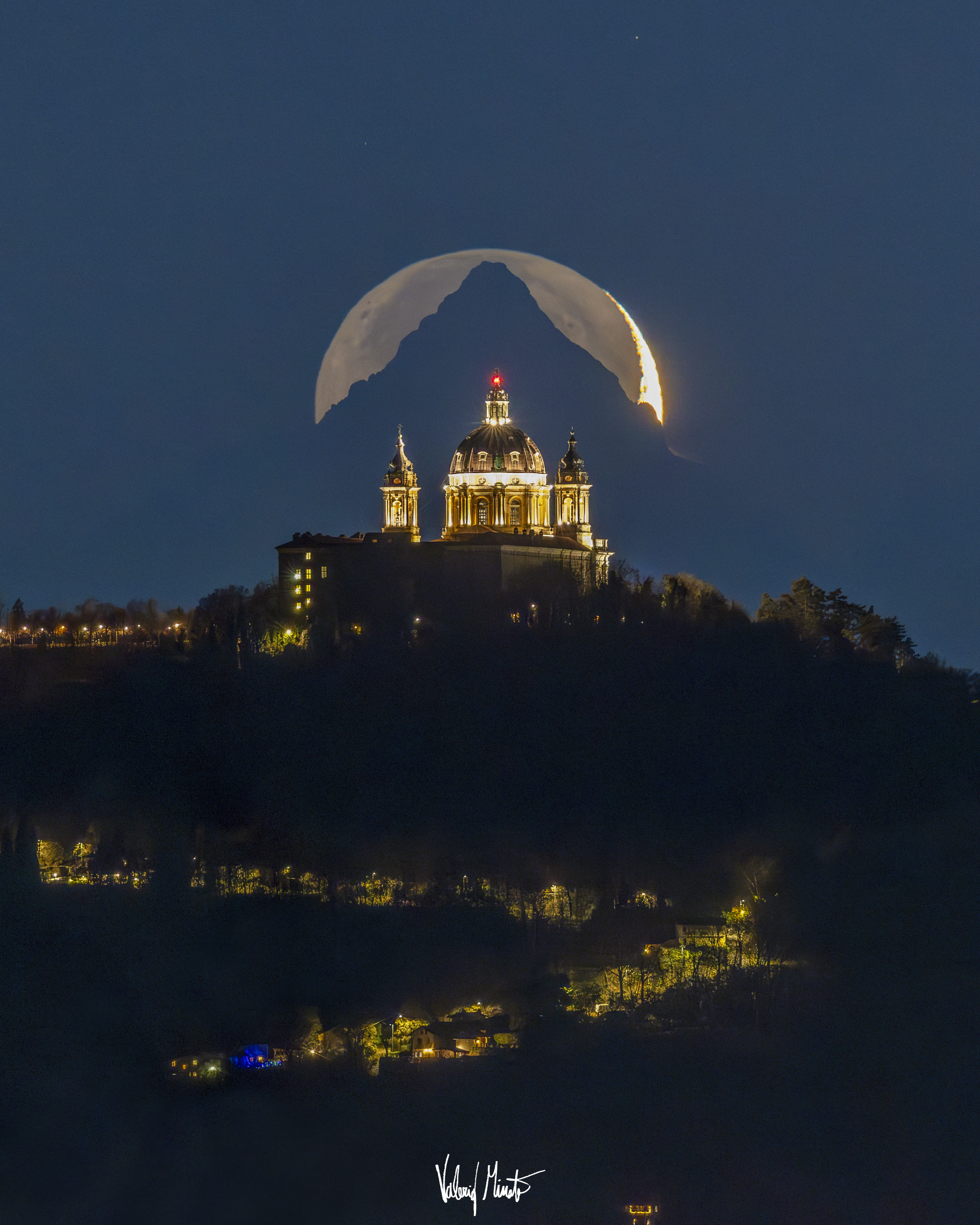 APOD: 2023 December 25 – Cathedral, Mountain, Moon