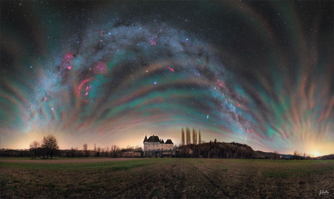 APOD: 2023 February 15 – Airglow Sky over France