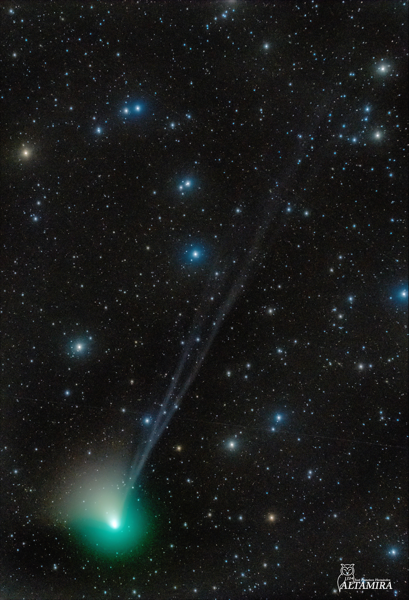 APOD: 2023 January 9 – Tails of Comet ZTF