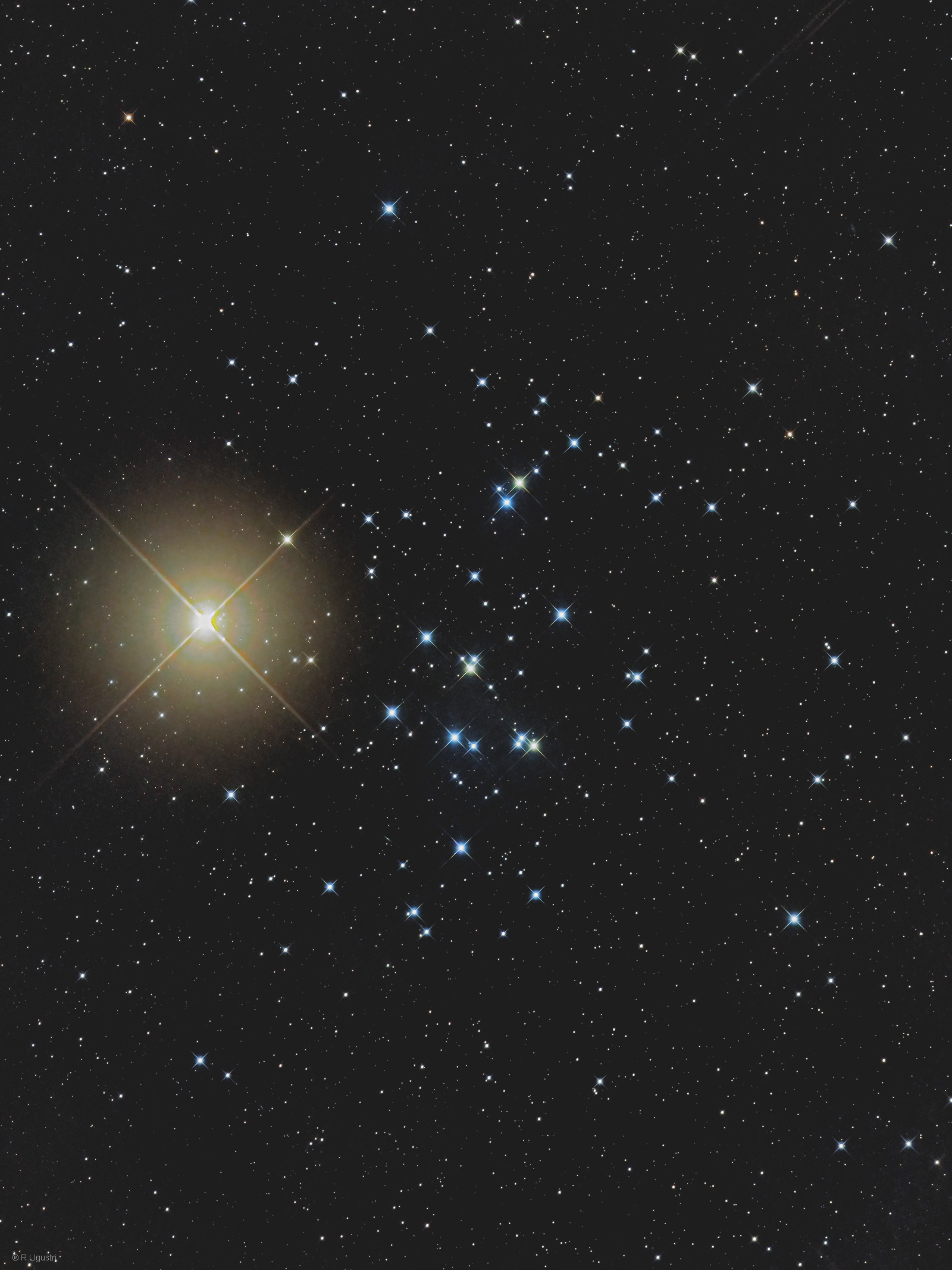 APOD: 2023 June 10 – Mars and the Beehive