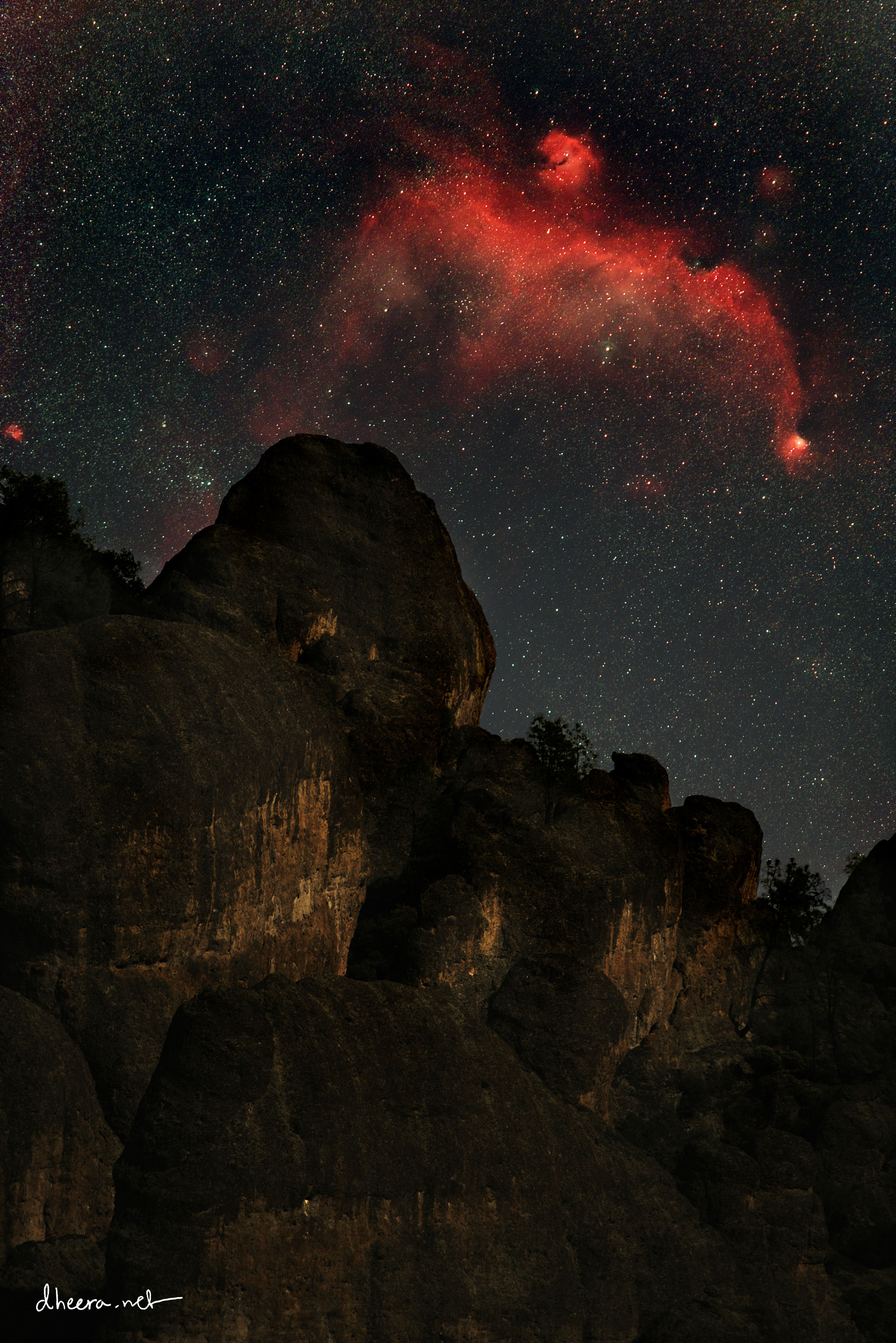 APOD: 2024 February 21 – Seagull Nebula over Pinnacles Peak