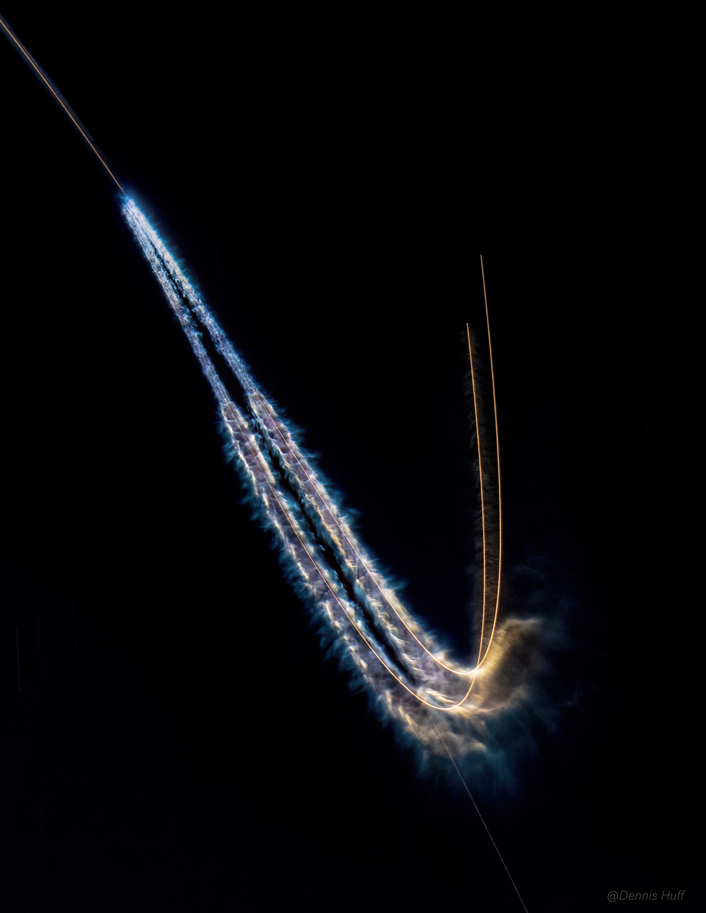 APOD: 2024 January 20 – Falcon Heavy Boostback Burn