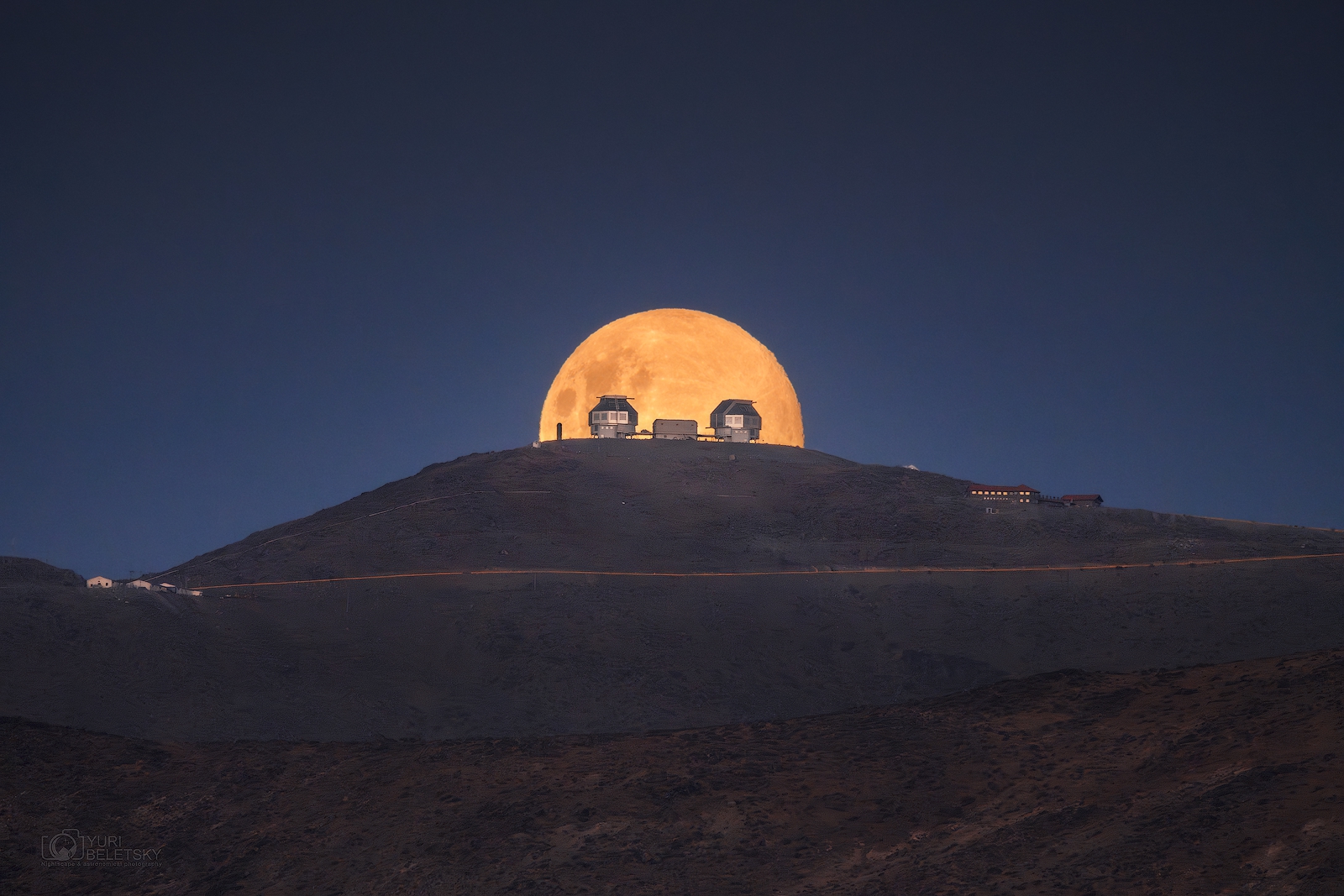 APOD: 2024 January 27 – Full Observatory Moon
