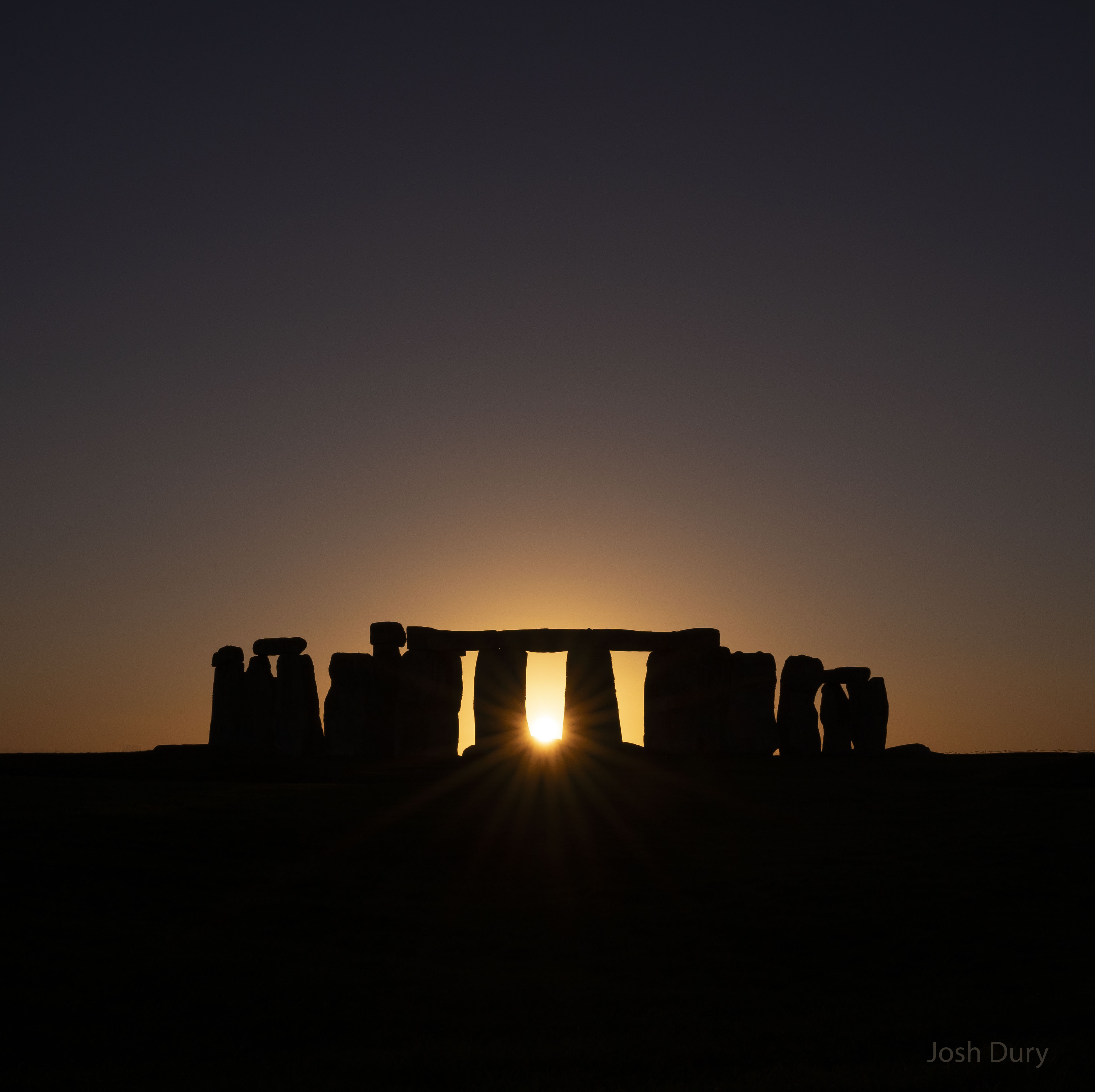 APOD: 2025 December 22 – Sunset Solstice over Stonehenge