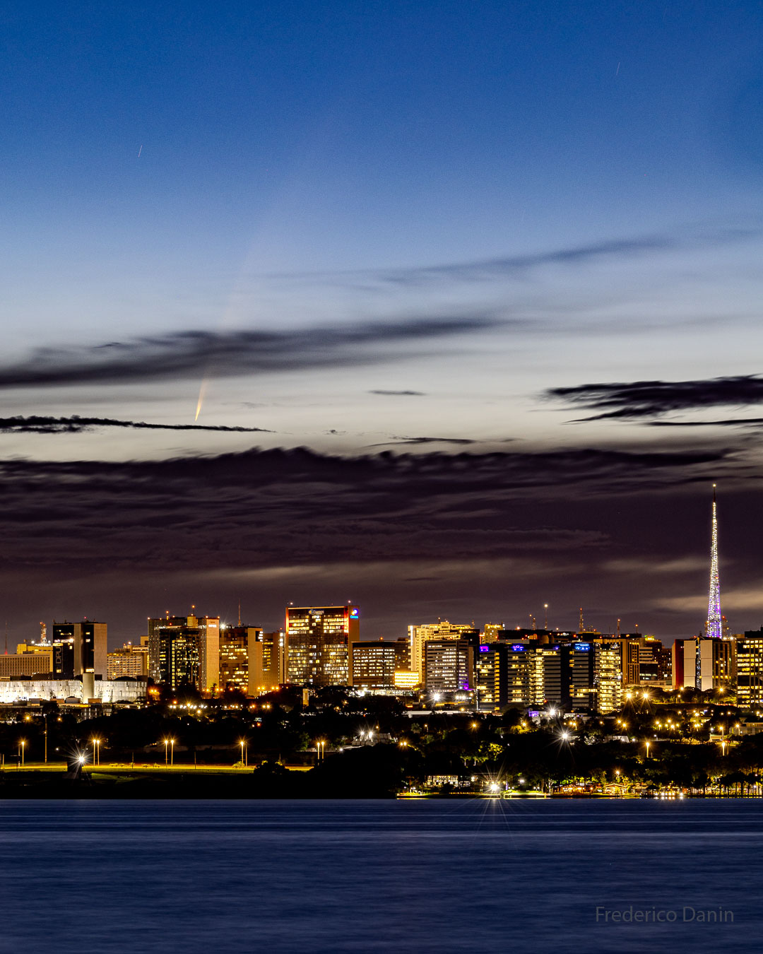 APOD: 2025 January 21 – Comet ATLAS over Brasilia