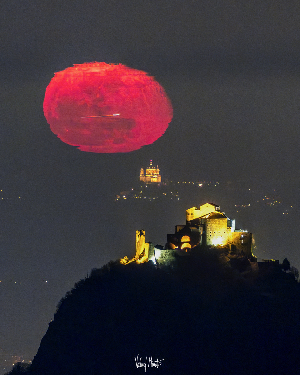 APOD: 2025 March 4 – A Quadruple Alignment over Italy