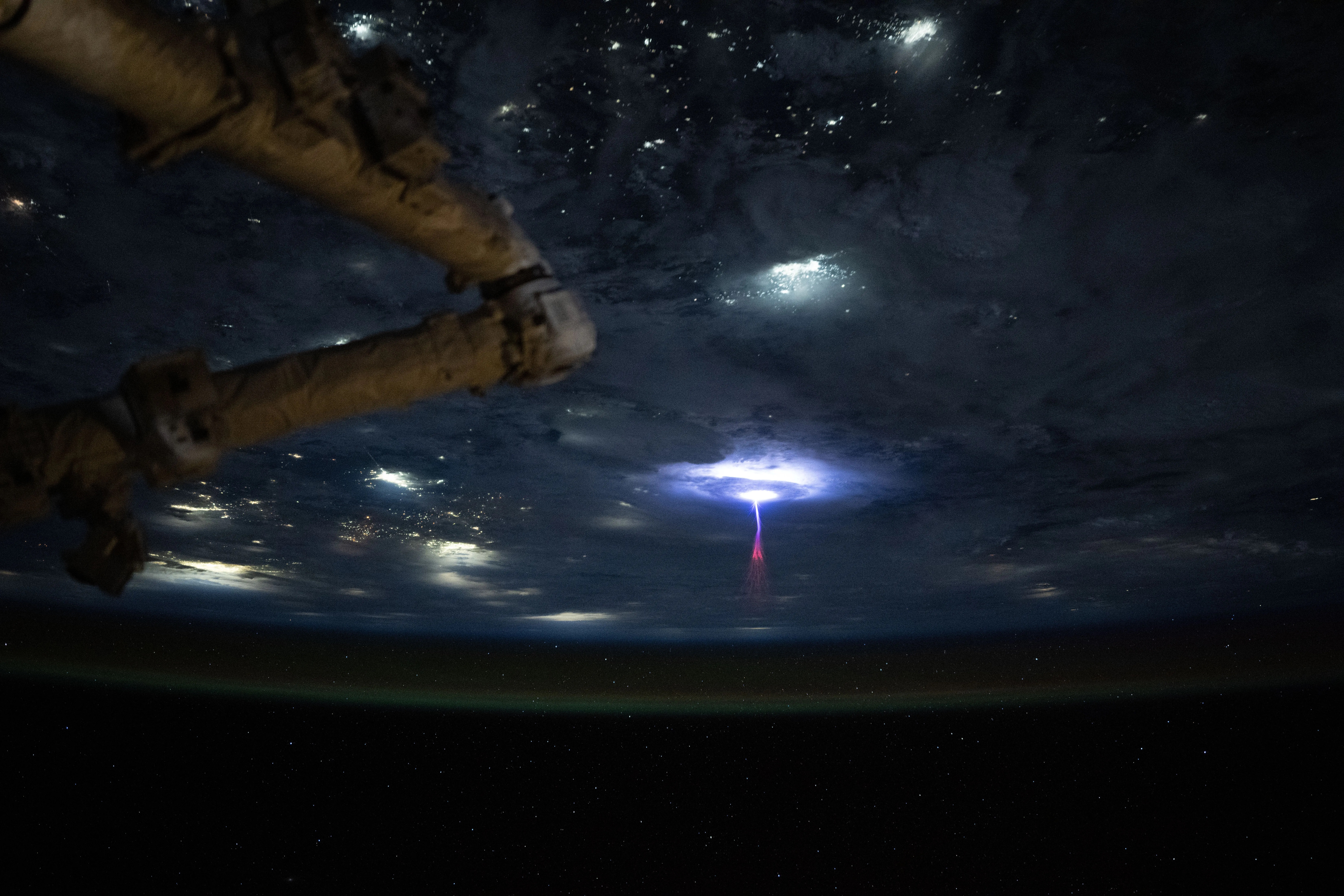 APOD: 2025 September 9 – Up from the Earth: Gigantic Jet Lightning