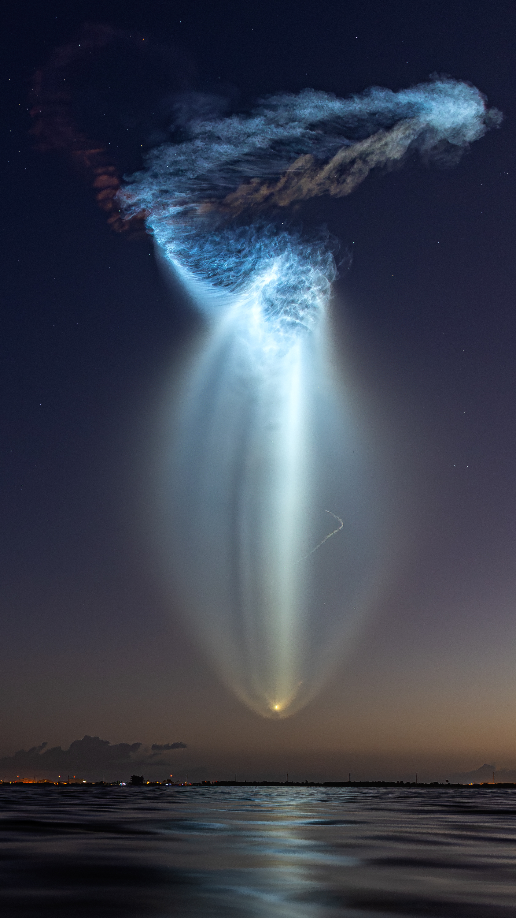 APOD: 2026 March 19 – Launch Plume: SpaceX Jellyfish