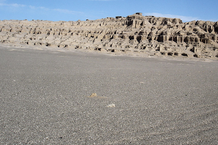 Dark pebbles help make Iran's Lut Desert the hottest place on Earth.