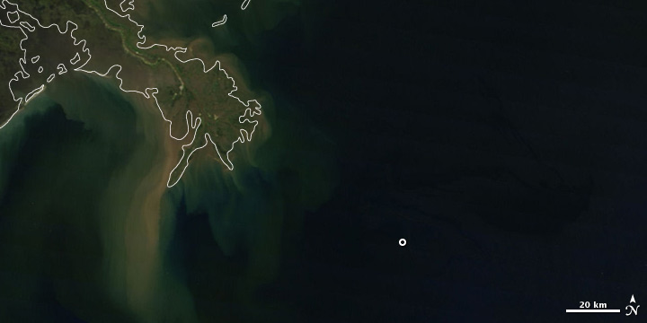 Satellite image of Deepwater Horizon oil spill, April 25, 2010.