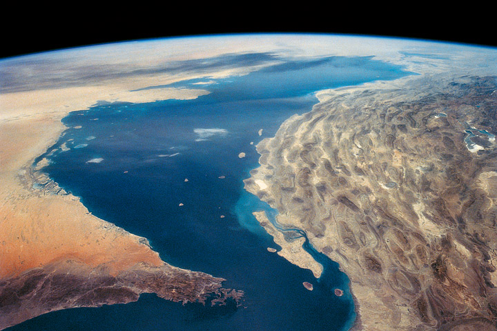 Space Shuttle photograph of oil fires in Kuwait, STS-40.