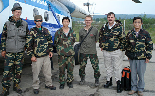 Photograph of the team as they're about to depart from Tura, Russia, July 28, 2007.