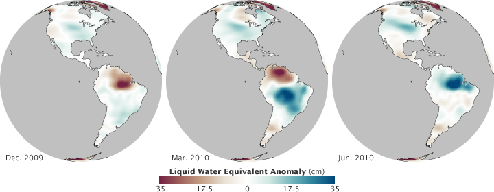Maps of water equivalent height in 2009 and 2010 measured by the GRACE satellites.