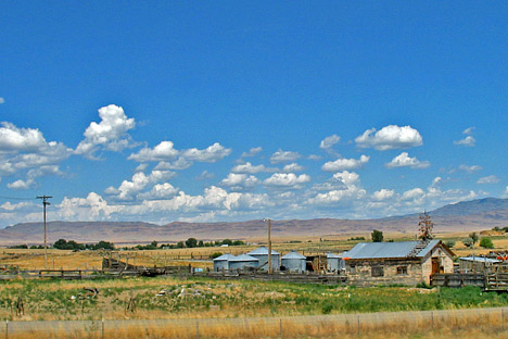 Photograph of a farm in arid southern Idaho.